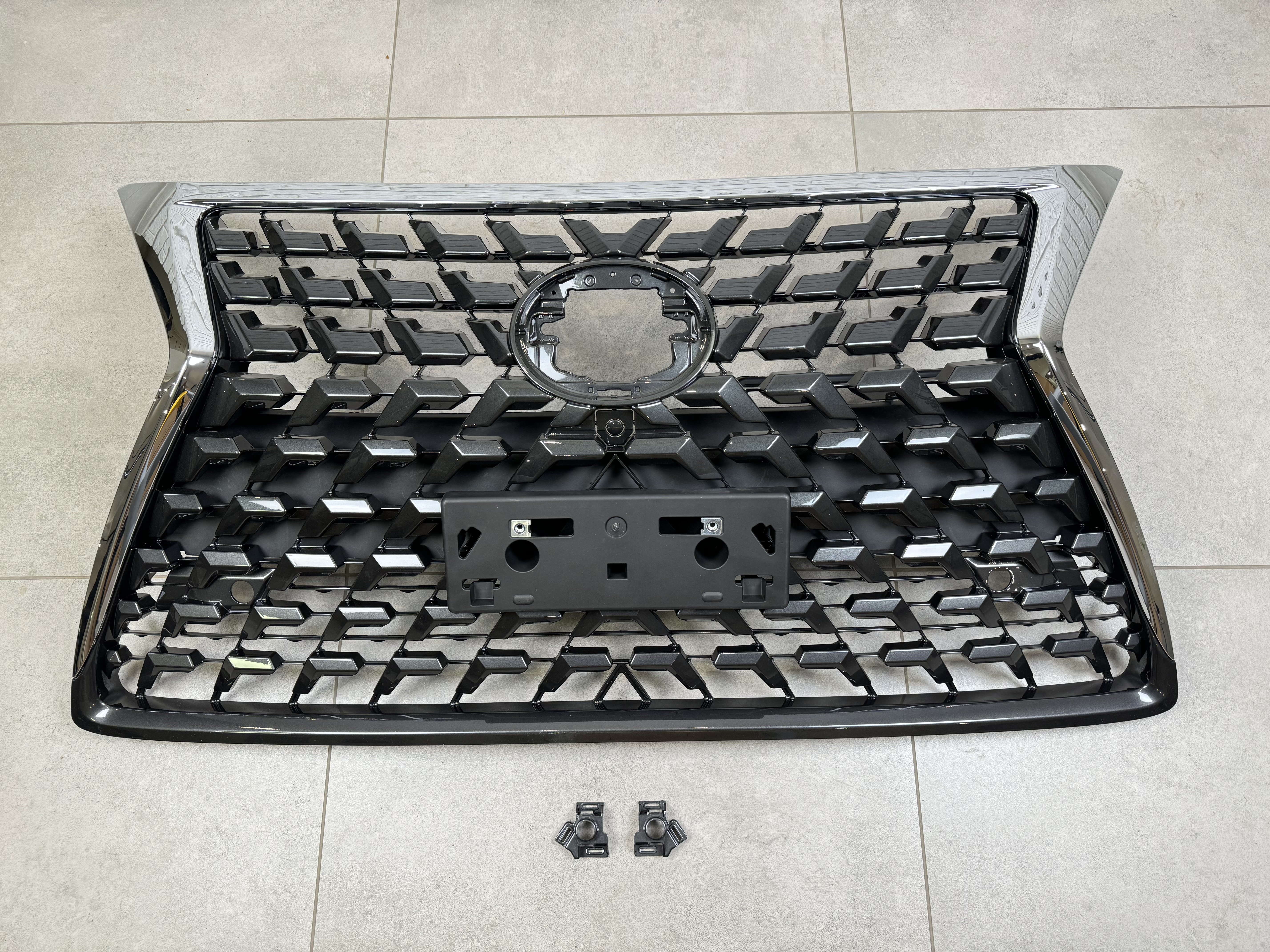 Решітка радіатора з підсилювачем для Lexus GX 460 2020-2023 5