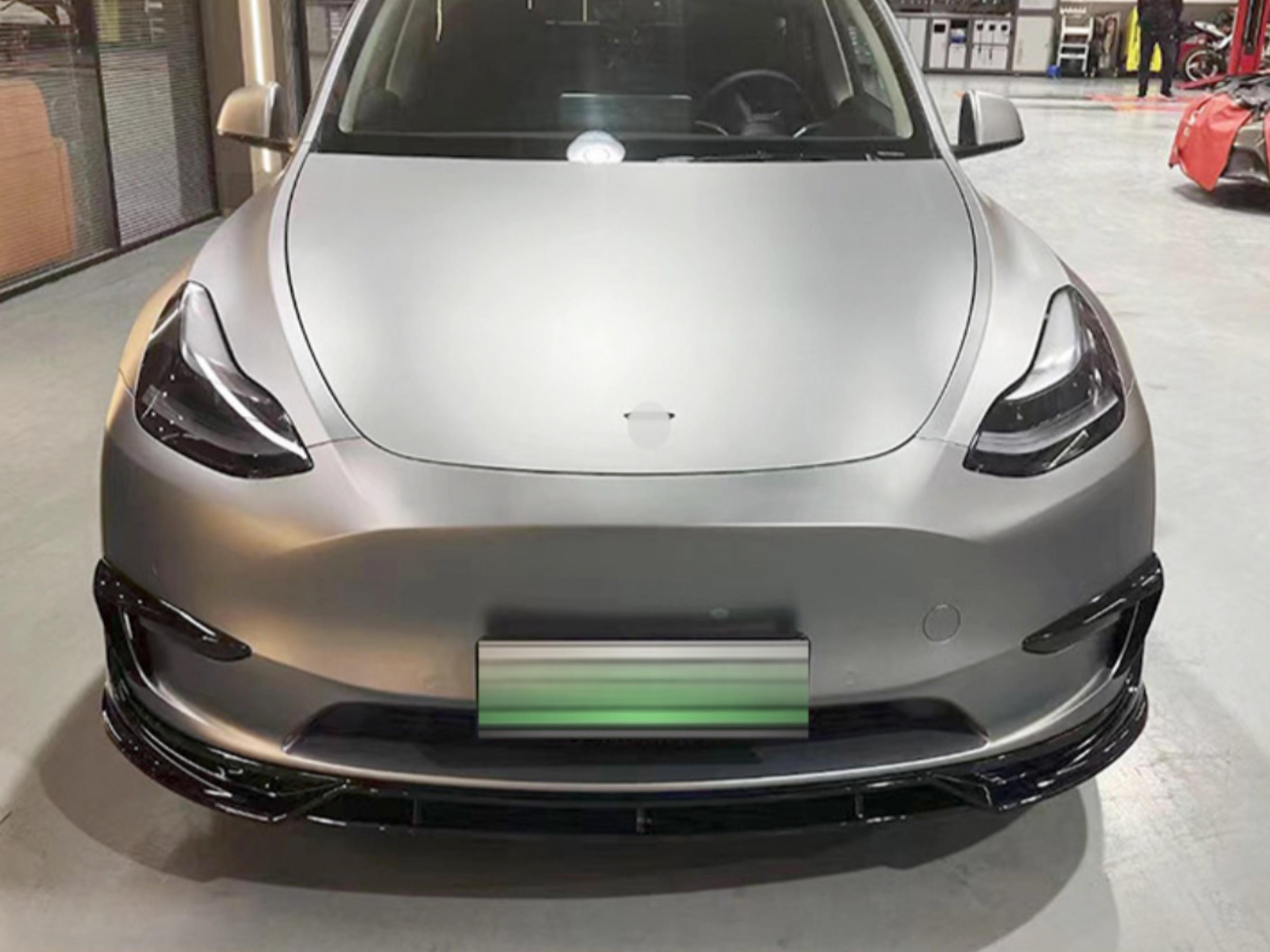 Комплект обвісу Tesla Model Y 2020 - ABS пластик, колір чорний глянець 6
