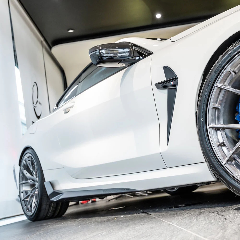 Леза на пороги (Карбон) на BMW 8 Series G14 / G15 / G16 2018-2023 року 2