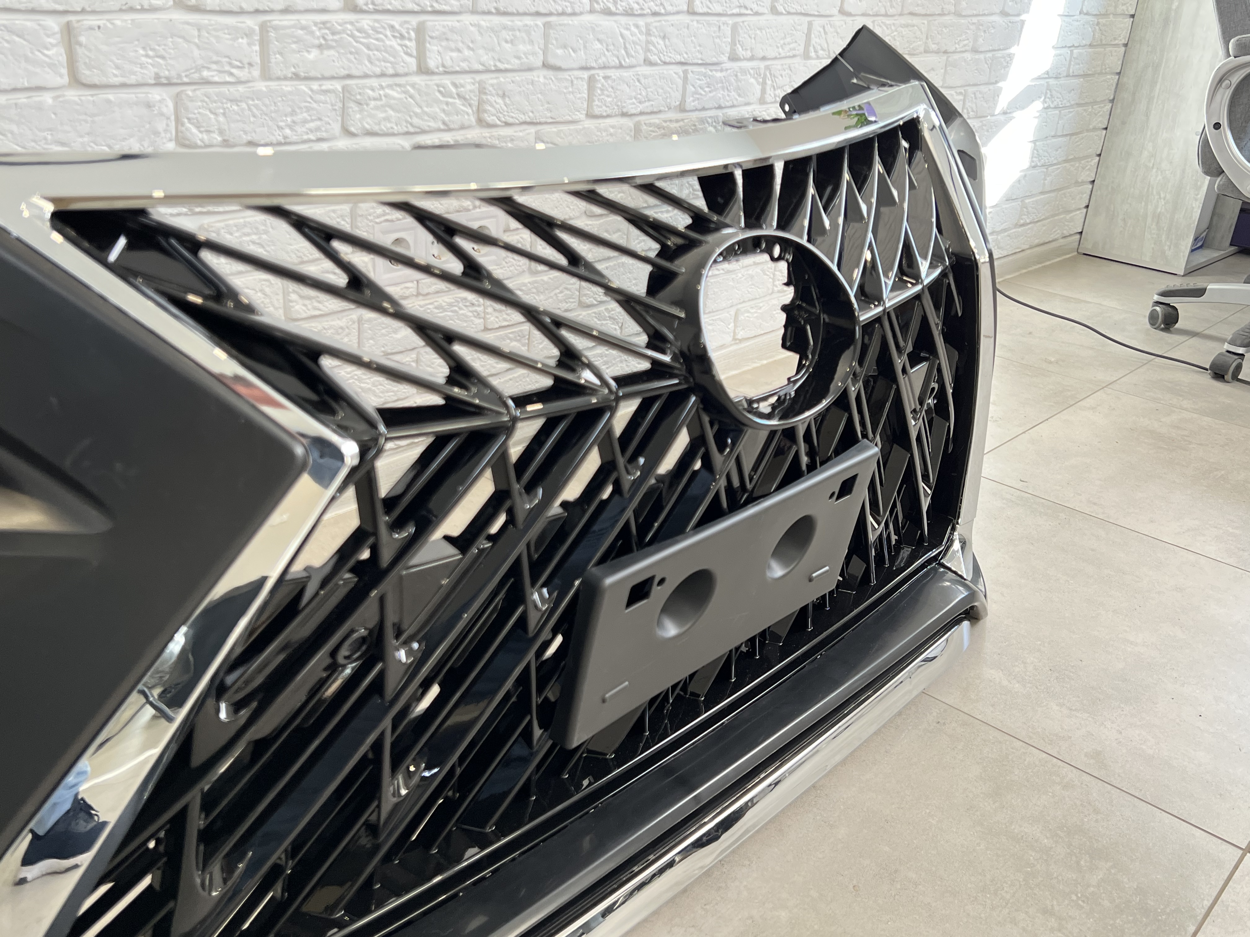 Бампер передній комплектний F-Sport з решіткою TRD Lexus RX 2015-2019 4