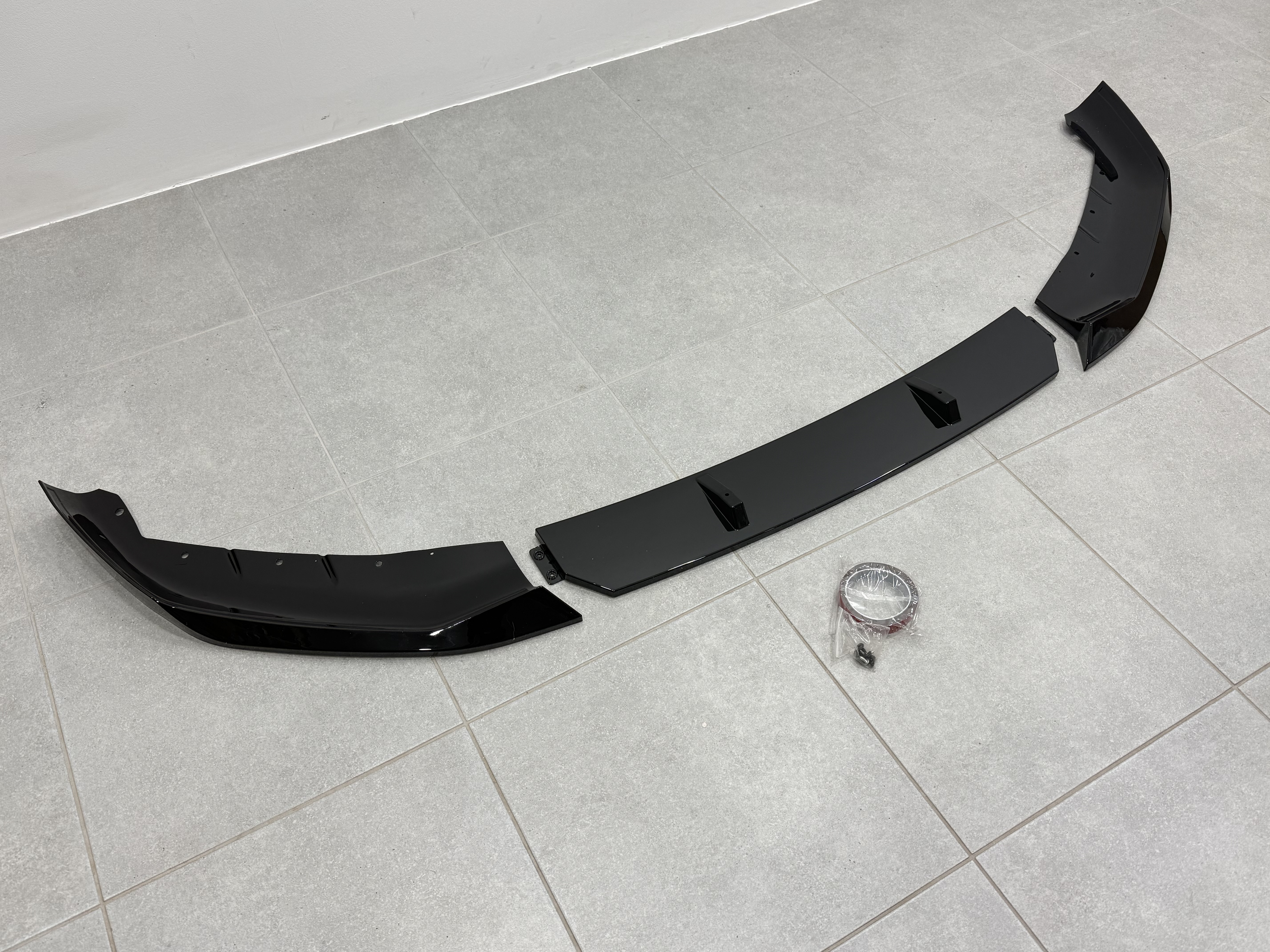 Юбка переднього бампера M Performance BMW 5 series G30 G31 2017-2020, чорний глянець 2