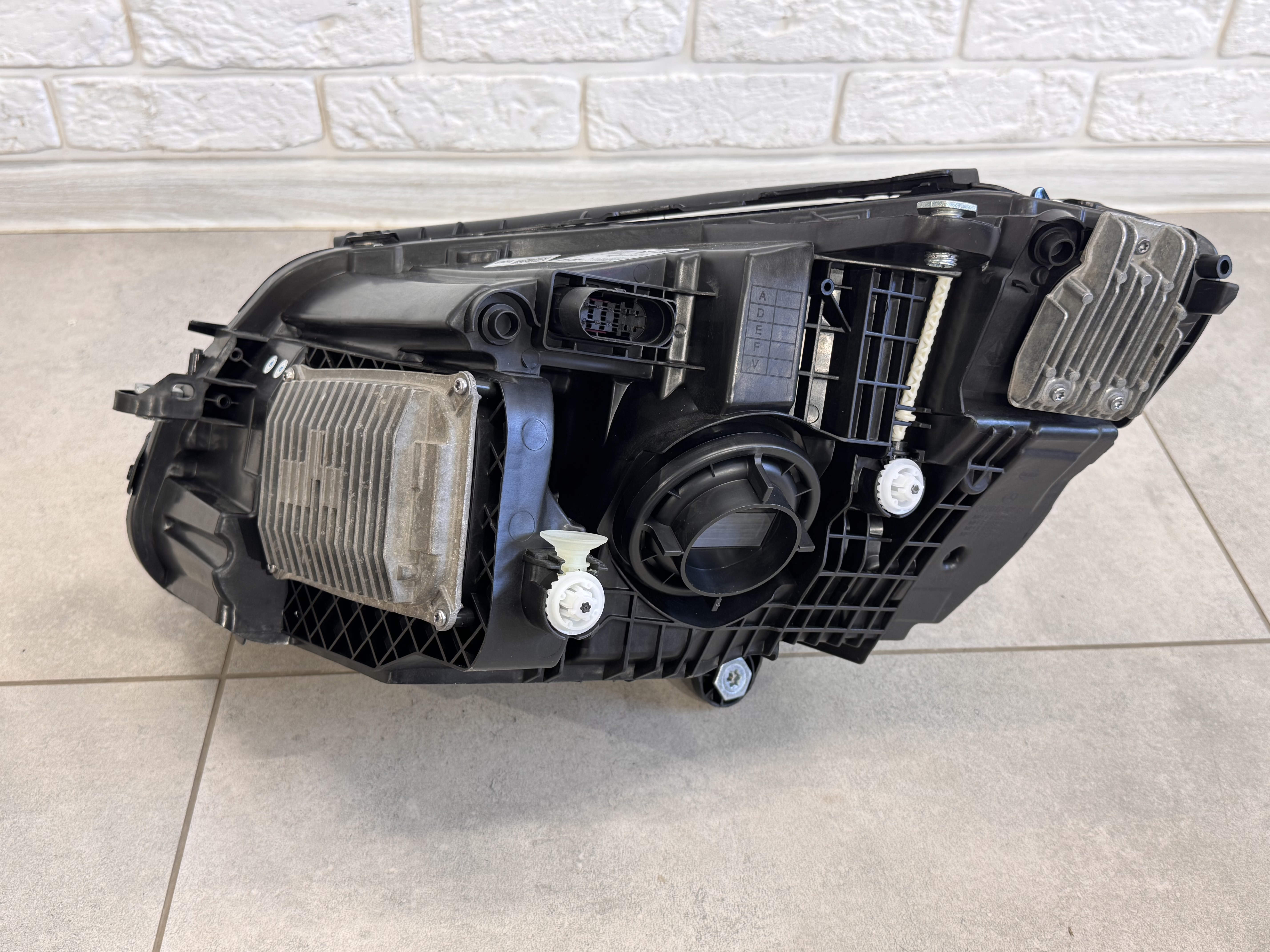 Фари Full LED рестайлінг 2019 для Mercedes C-Class W205 2013-2021 комплектні з блоками 2шт. 3