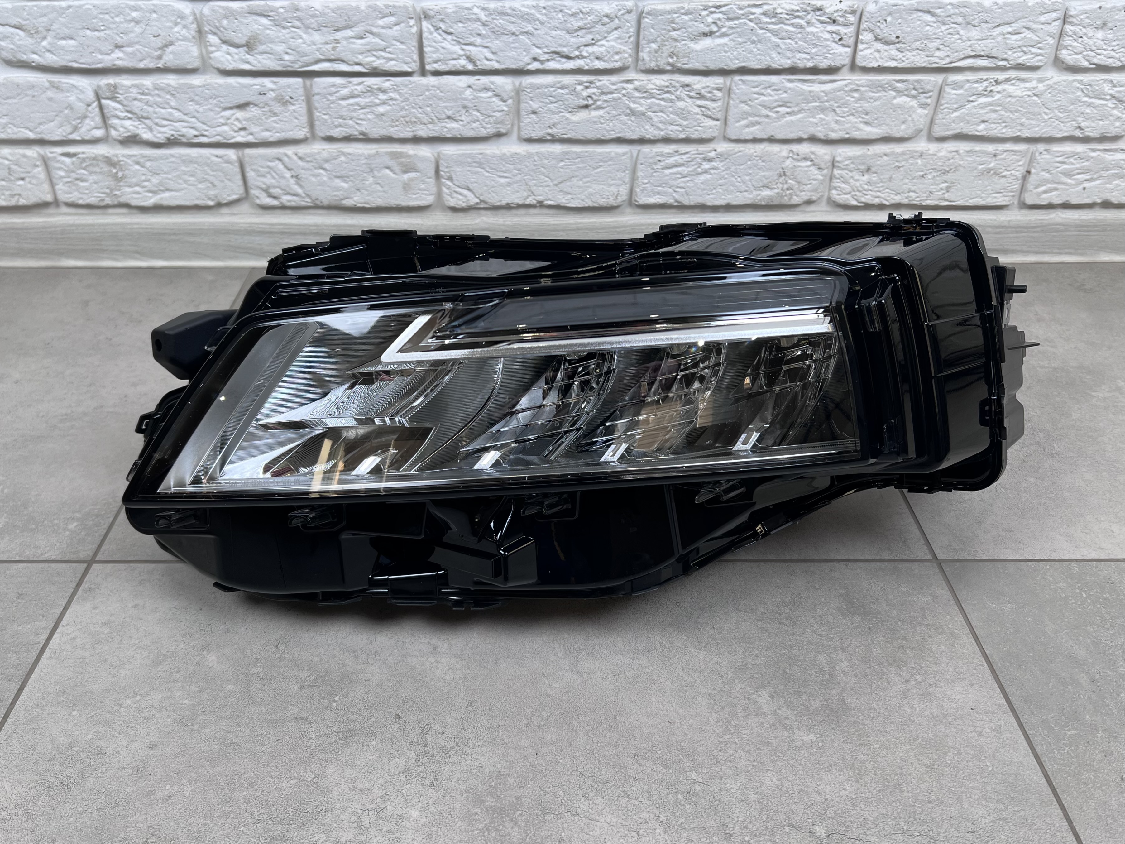 Ліва фара Nissan Rogue / X-Trail T33 2021+ 2