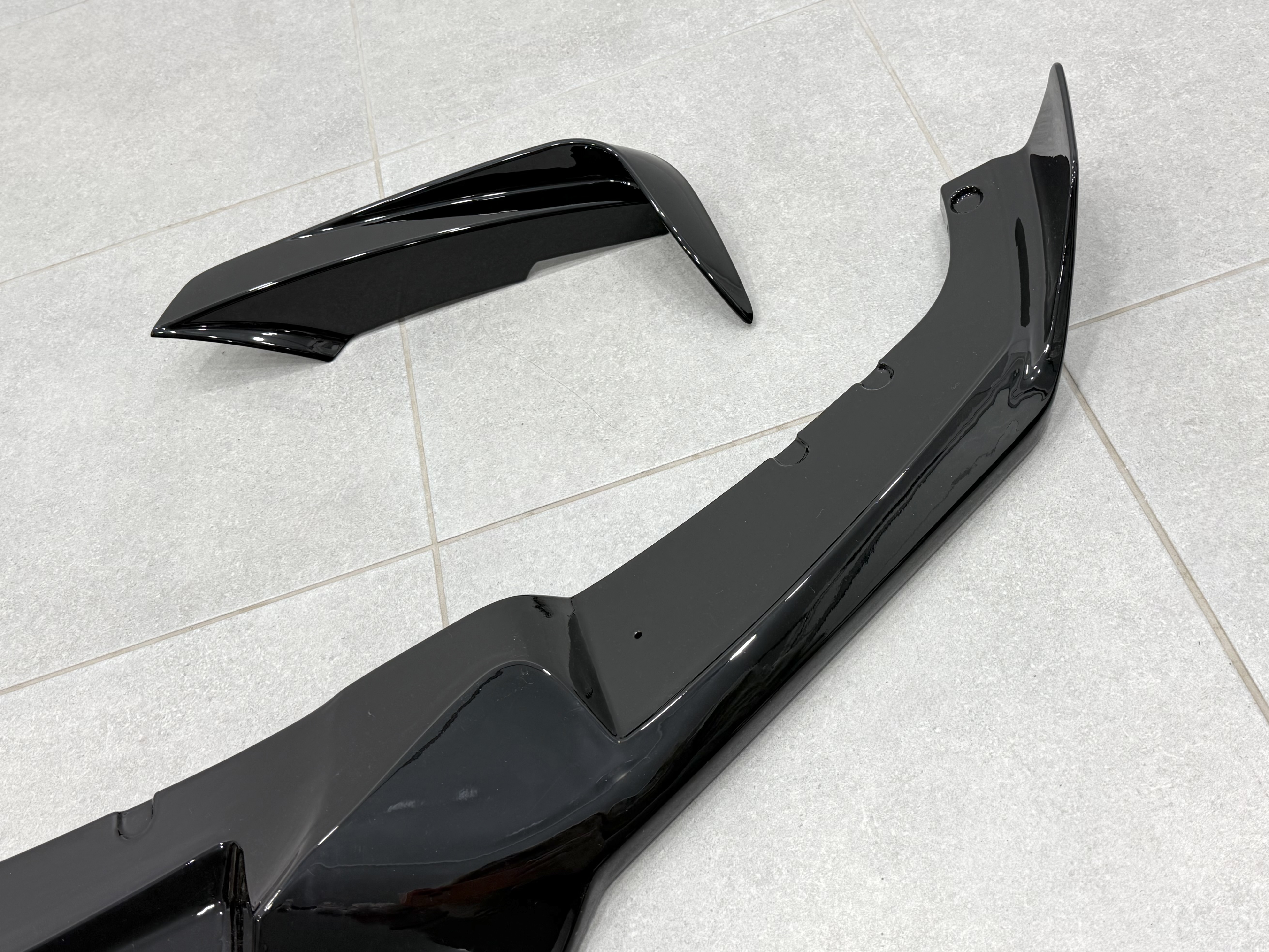 Юбка переднього бампера M-Performance MAD F30 F31 2012-2018, колір чорний глянець 6