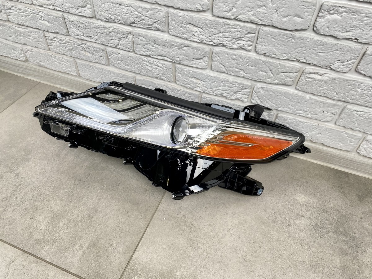 FULL LED ліва фара Toyota Camry 70 XLE XSE USA 2017-2024 2