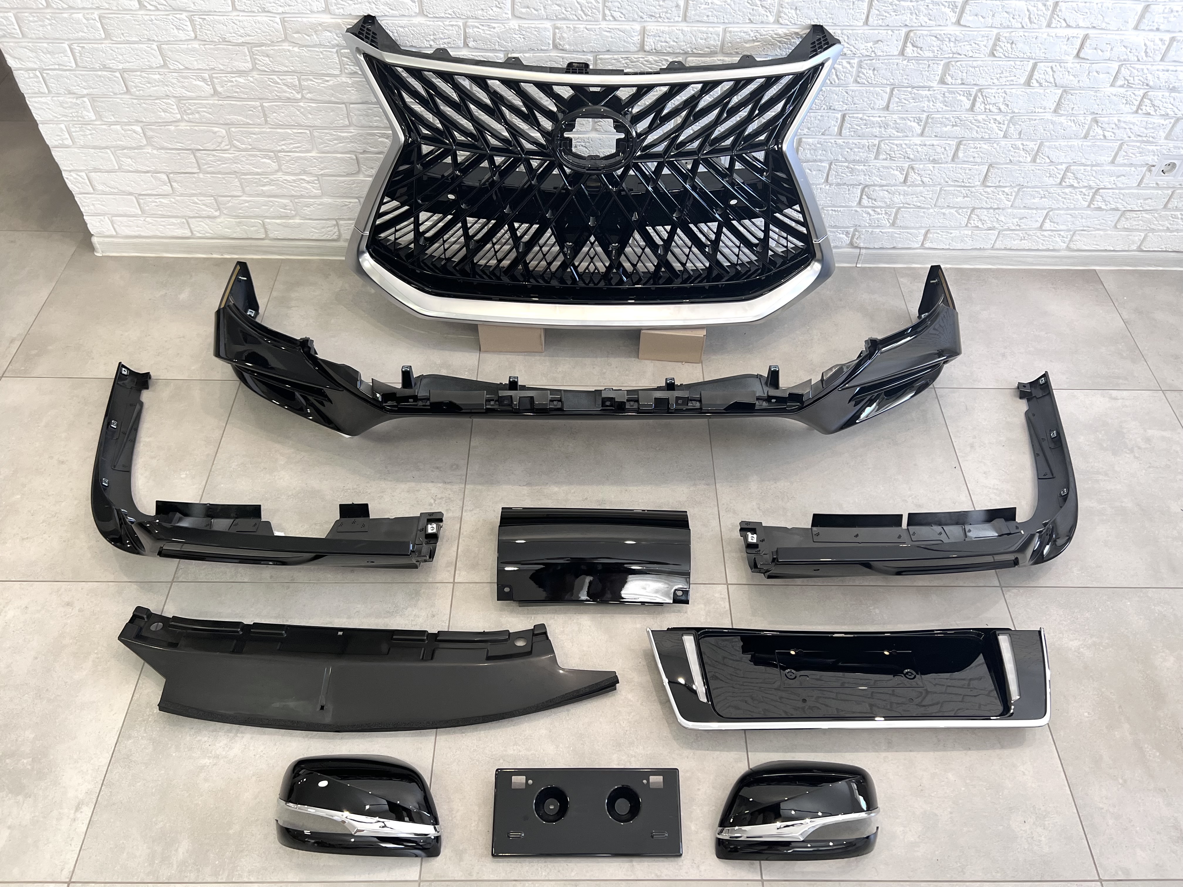 Обвіc комплект TRD SUPERIOR Lexus LX 570 450d 2015-2022 ABS пластик колір чорний 2