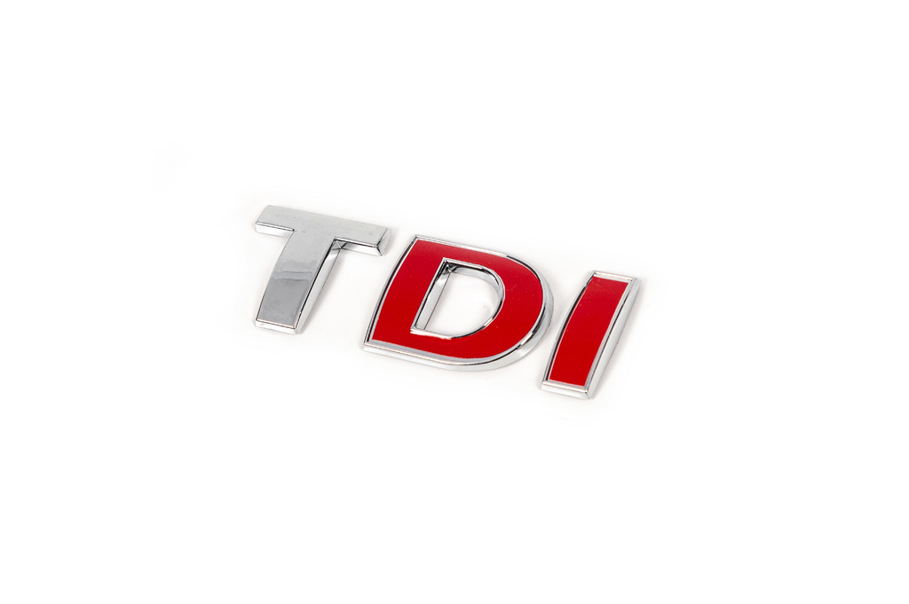 Напис Tdi (прямий шрифт) Червона І 5