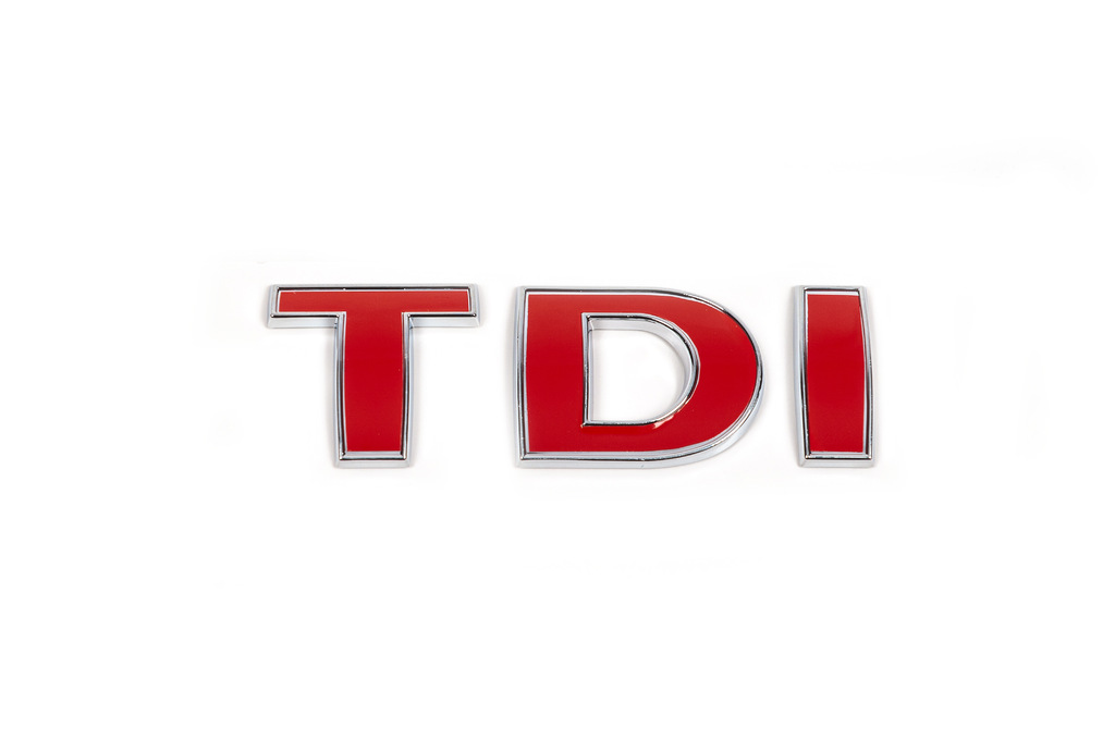 Напис Tdi (прямий шрифт) Червона І 2