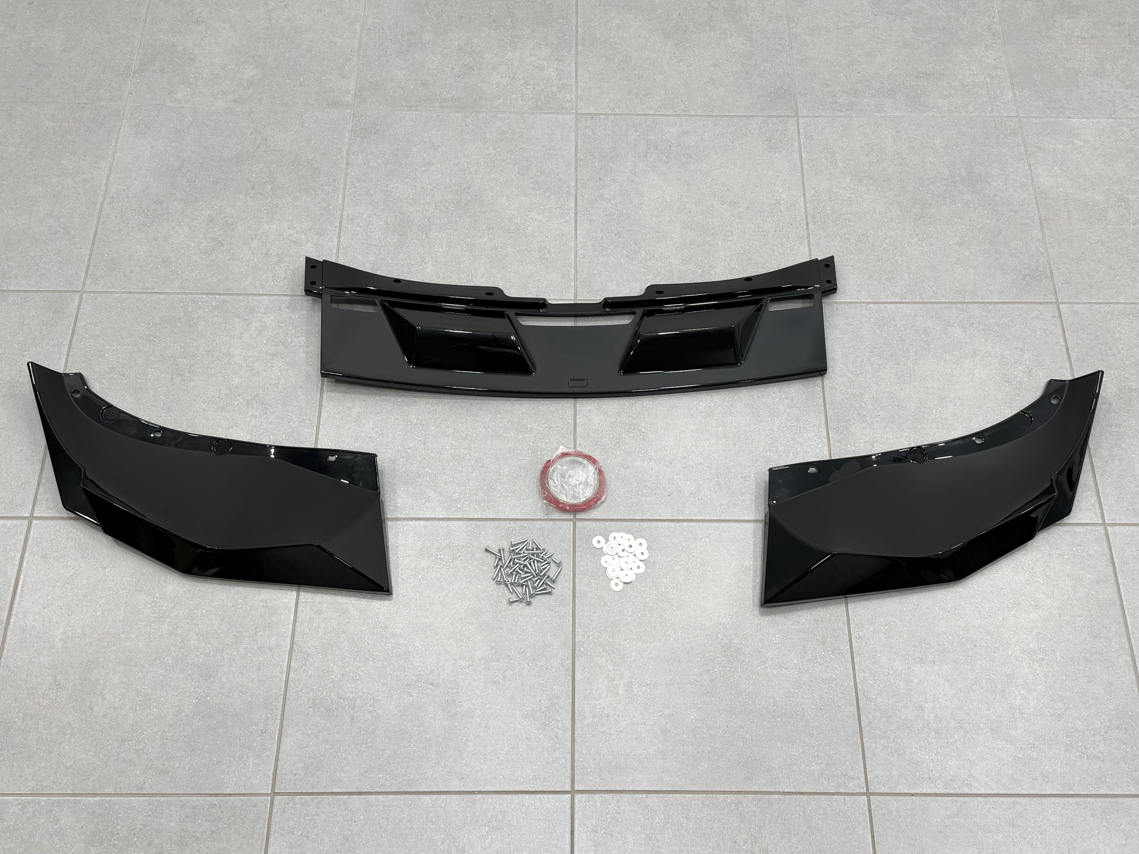Юбка накладка переднього бампера BMW X5M G05 F95 2019-2022 ABS пластик, чорний глянець 2