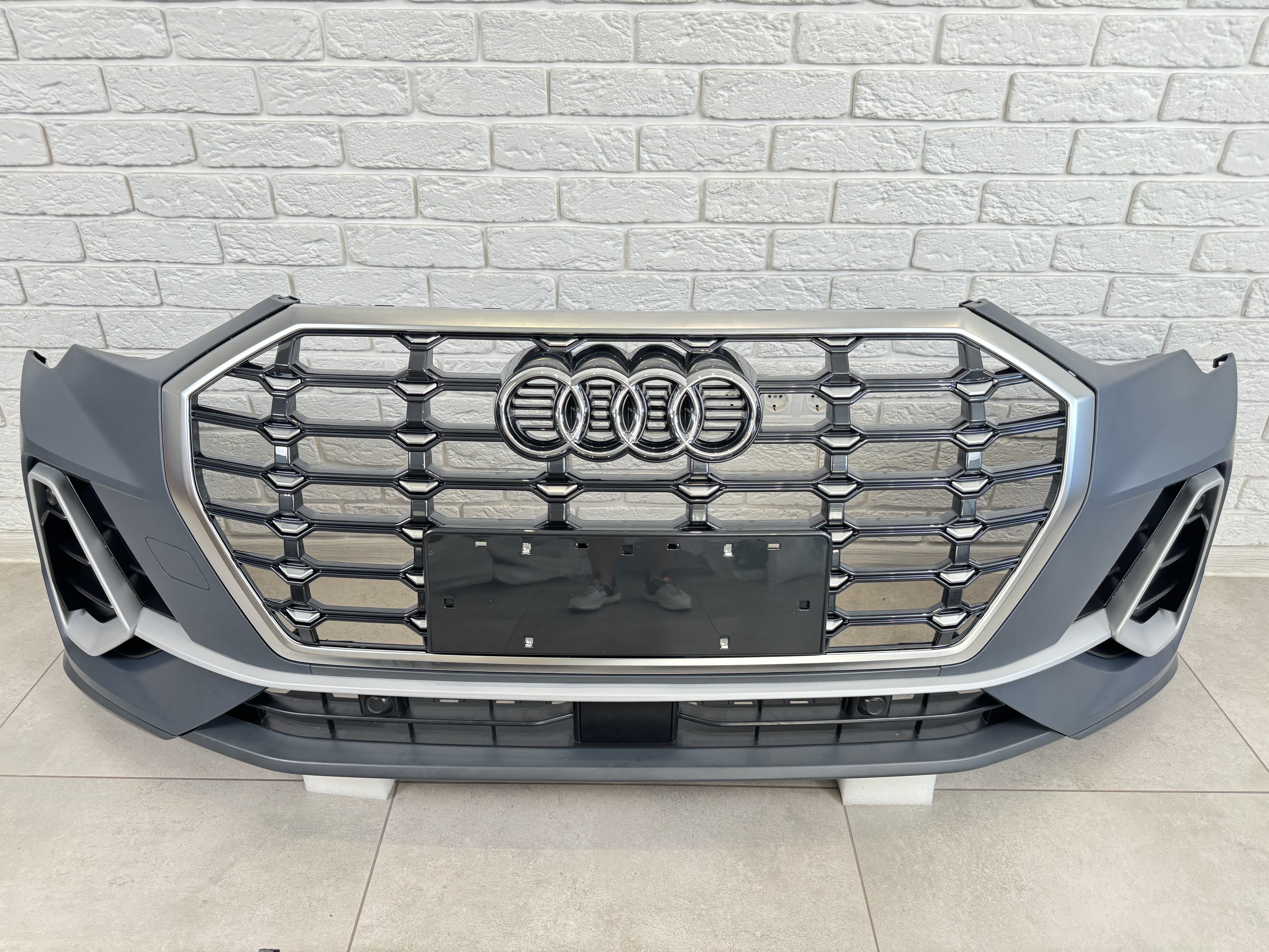 Бампер передній у зборі S-line Audi Q3 2019- 2