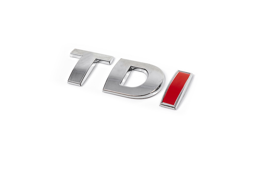 Напис Tdi (прямий шрифт) Червона І 6