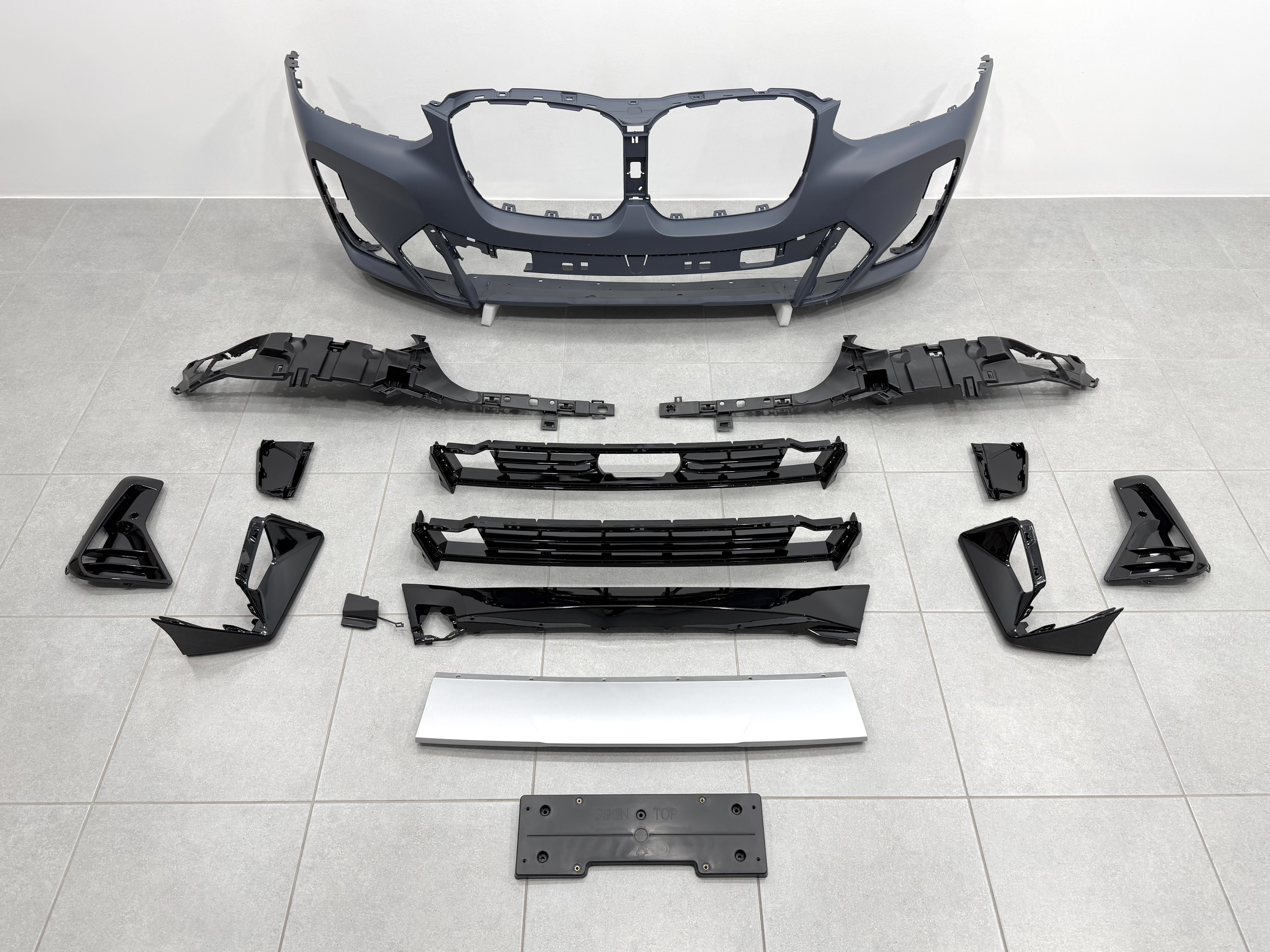Передній бампер M paket у зборі для BMW X3 G01 X4 G02 2021-2024 2