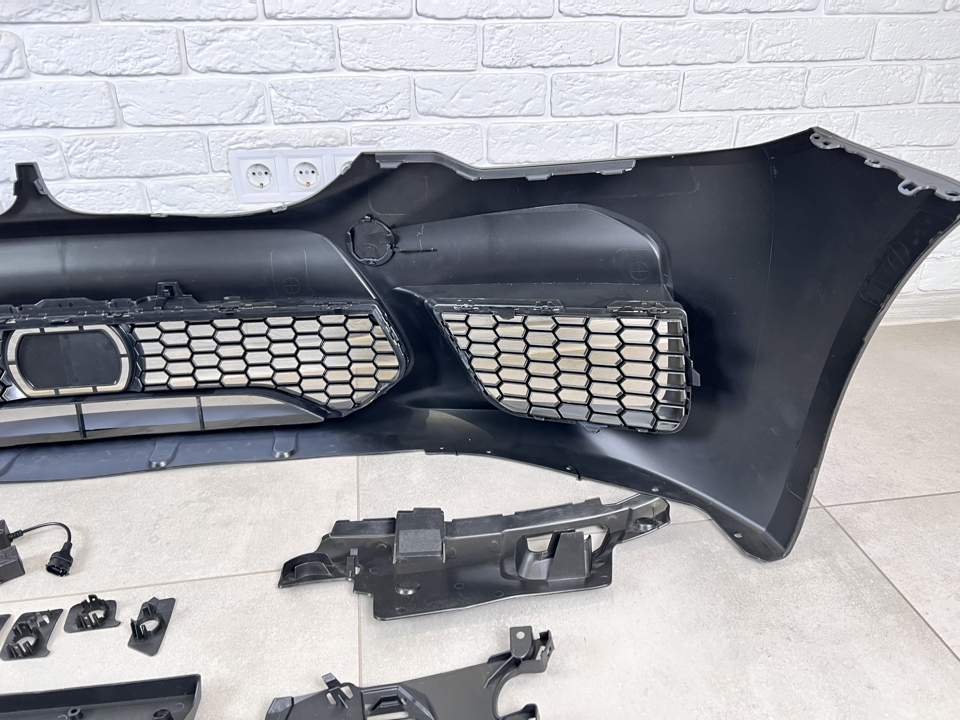Передній бампер для BMW 5 Series G30 G31 2017-2020 у стилі M5 2
