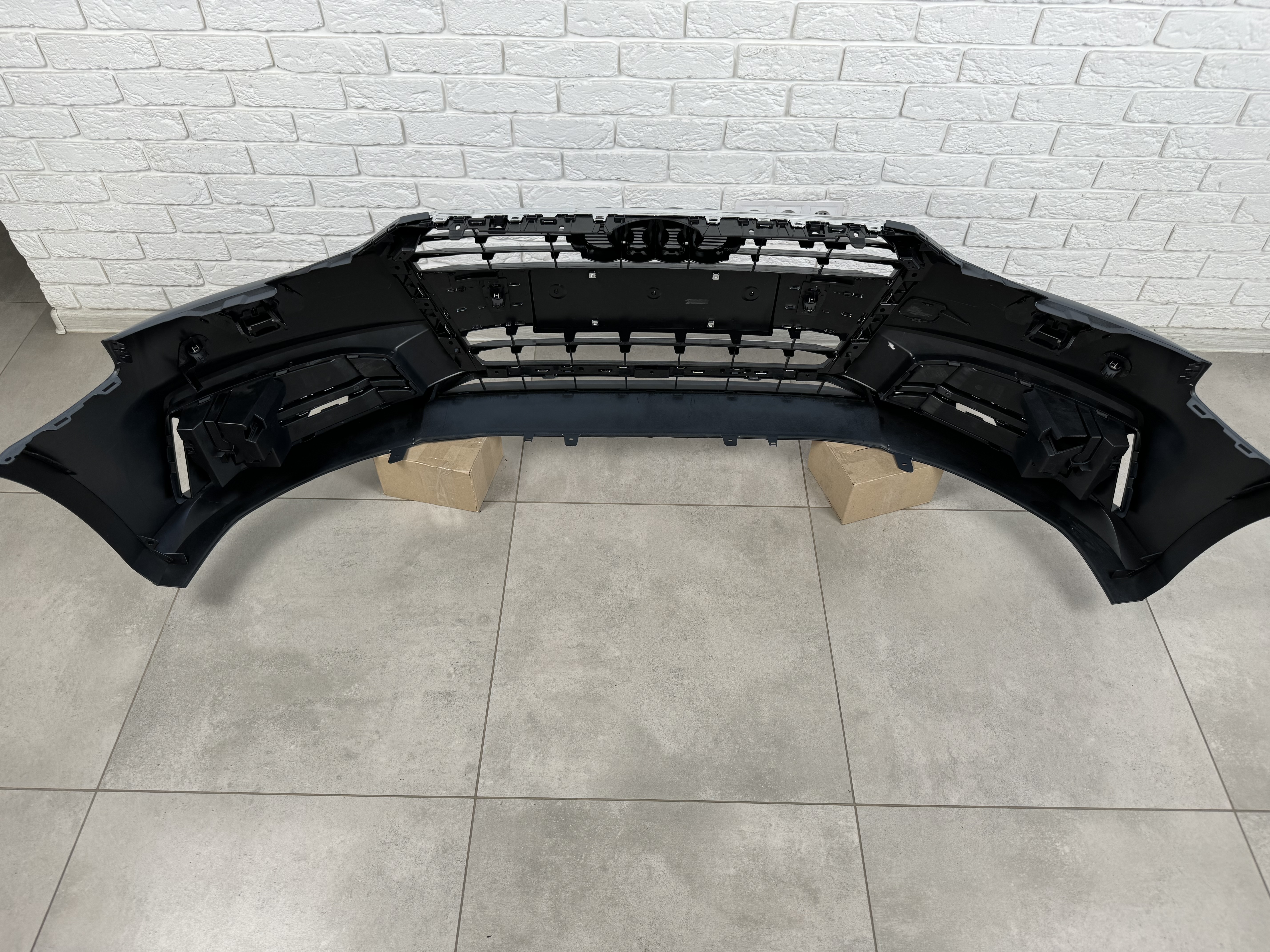 Бампер передній у зборі S-Line для Audi A4 B9 2015-2019 3