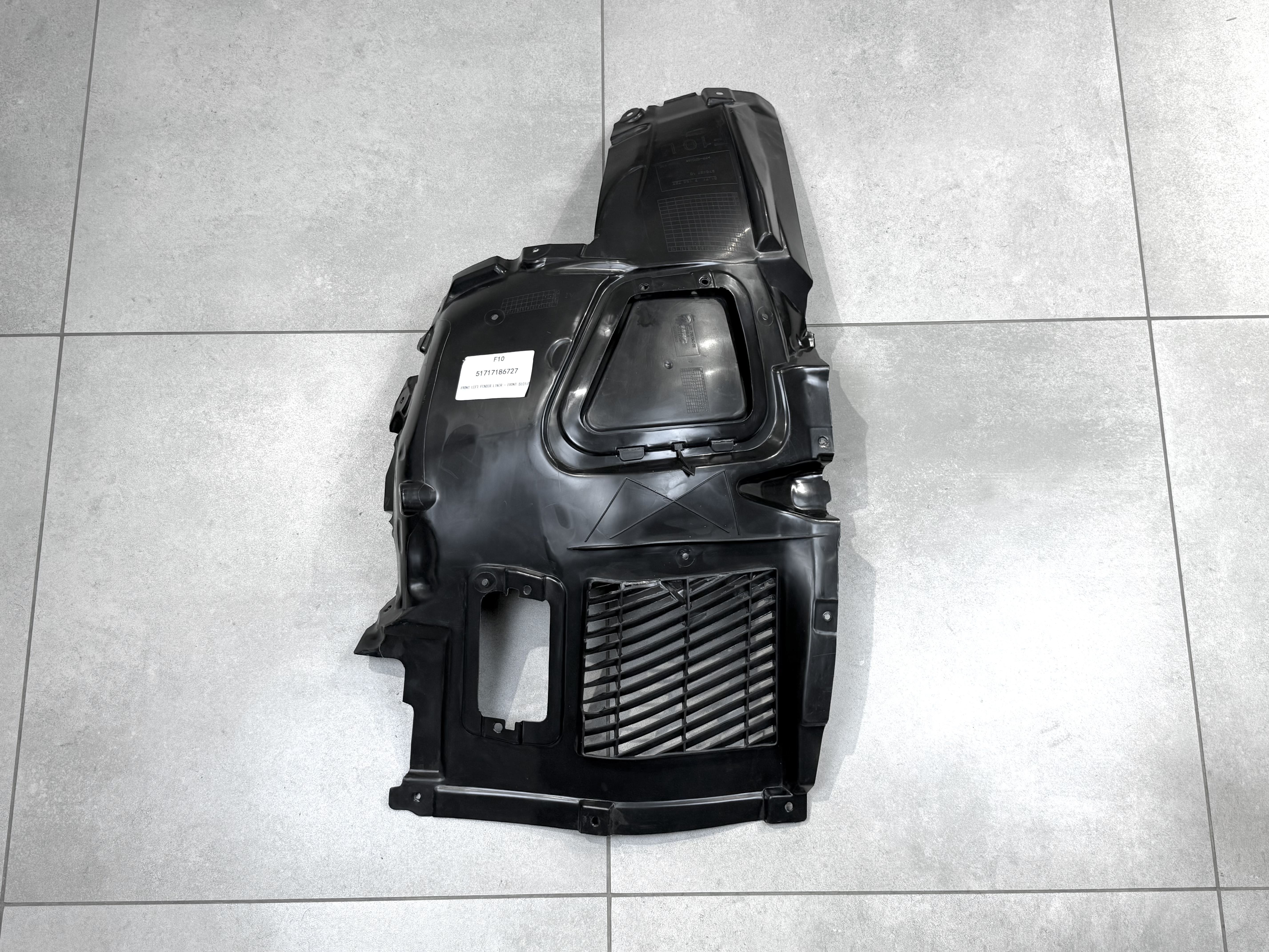 Підкрилок лівий передній 51717186727 для BMW 5 series F10 F11 2010-2016 2