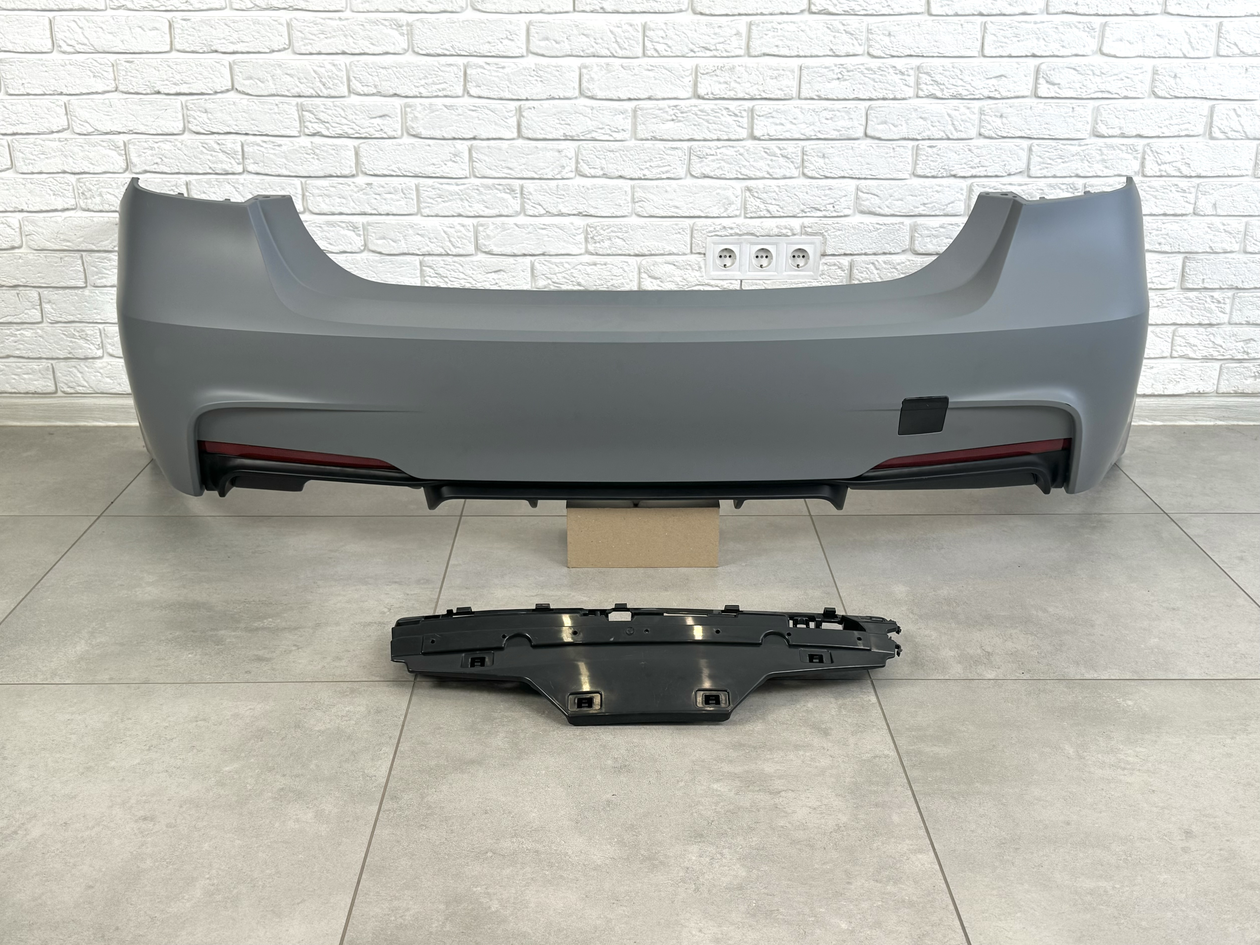 Комплект обвісу M Paket BMW 3 Series F30 2012-2018 (передній/задній бампер, пороги) БЕЗ ПАРКТРОННИКІВ 5