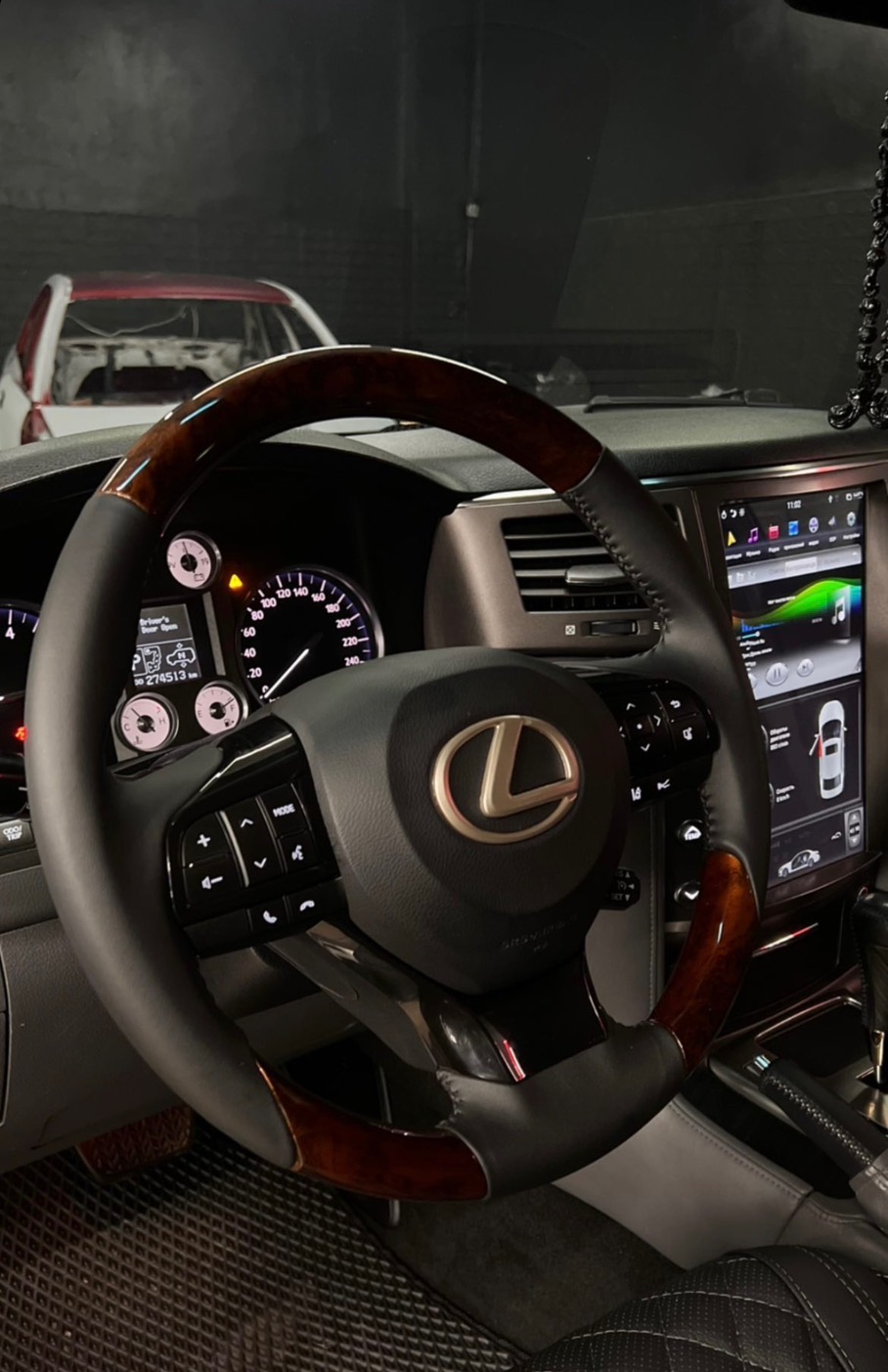 Кермо у зборі чорне з деревом Lexus LX 570 / GX 460 2