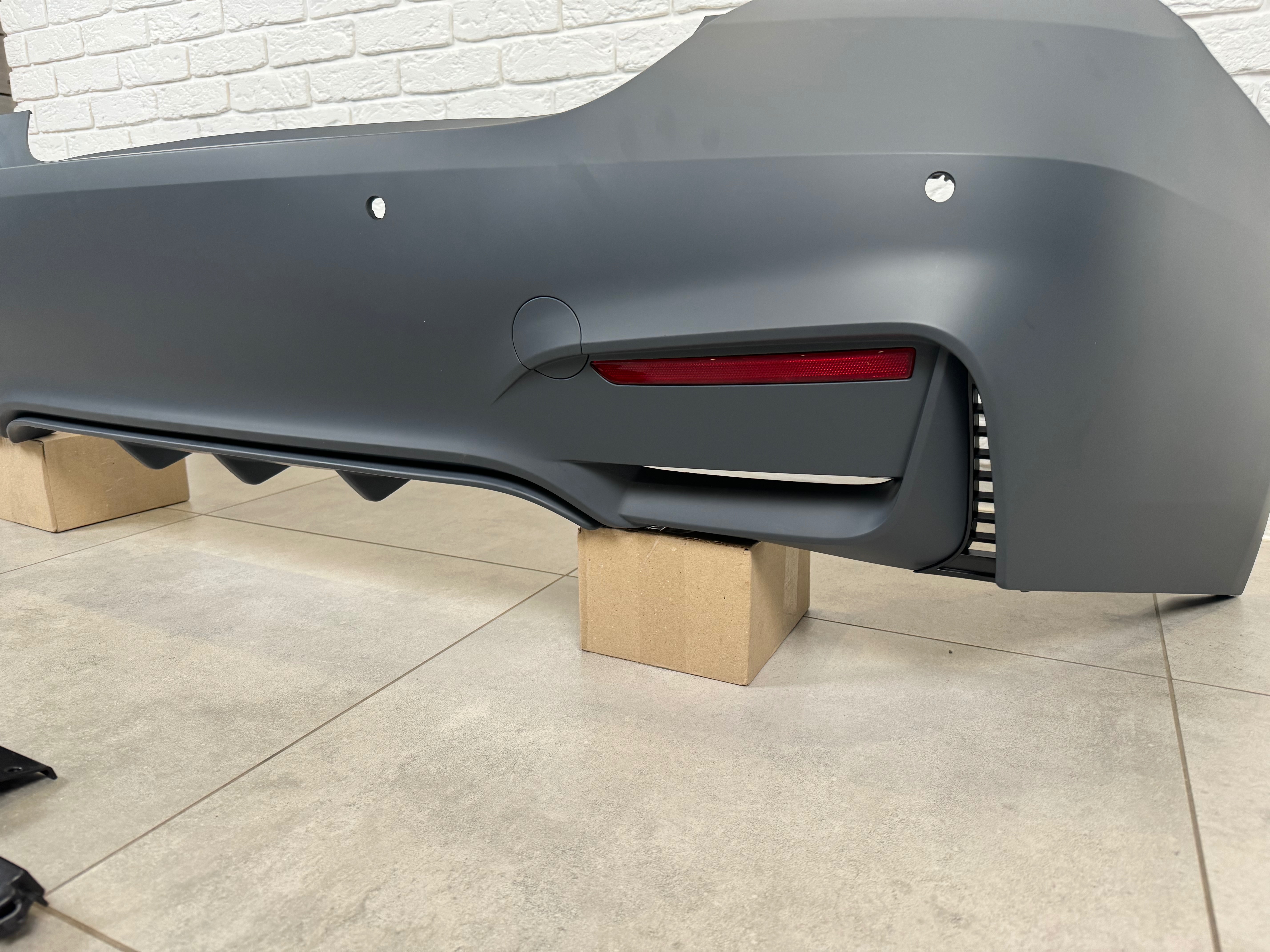 Задній бампер M4 стиль для BMW 4 series F32 F33 F36 2013-2020 4
