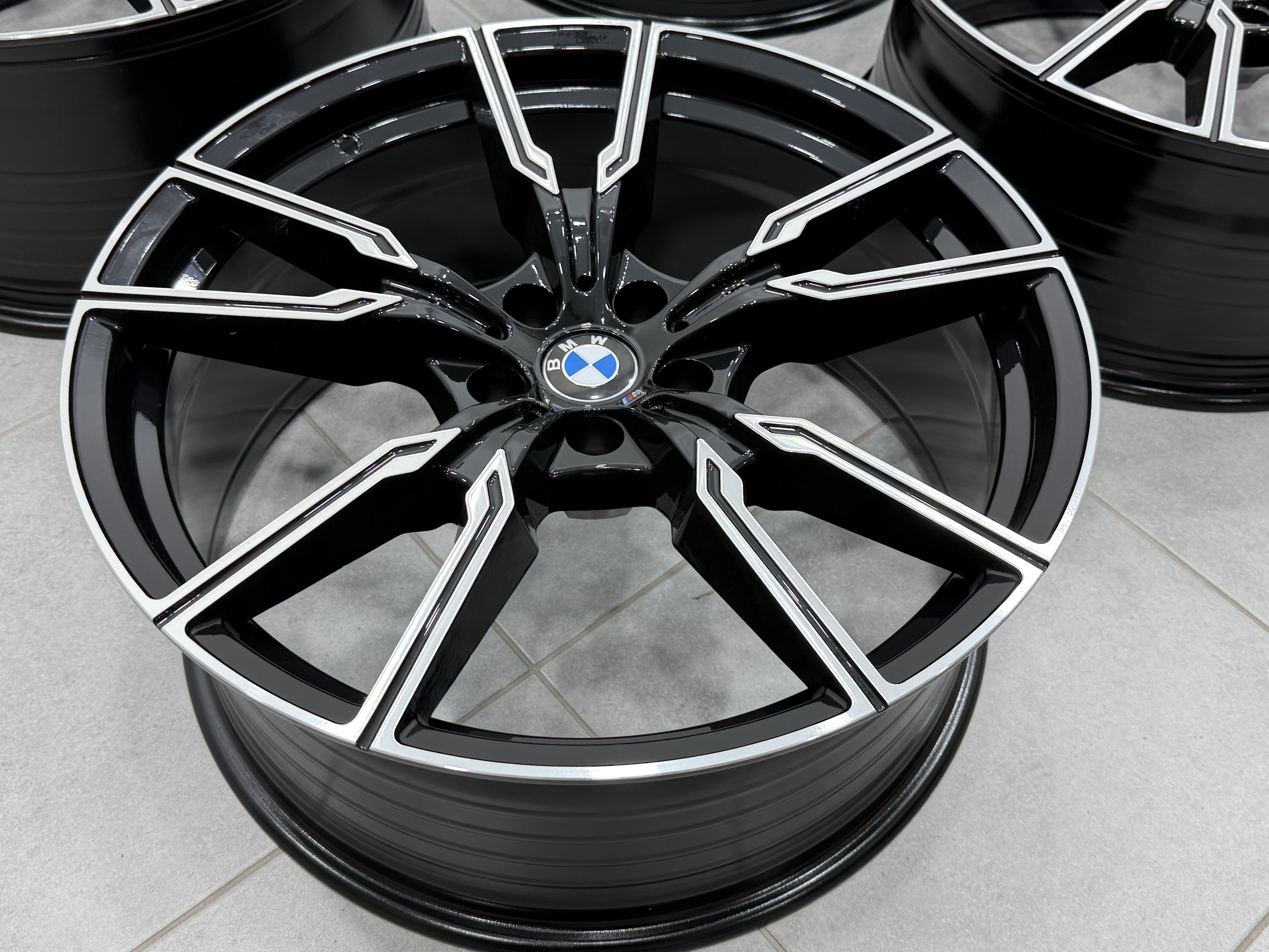 Диски різноширокі стиль 747M R20 8.5 9.5 для BMW 5x112 66.6, комплект 4шт. 4