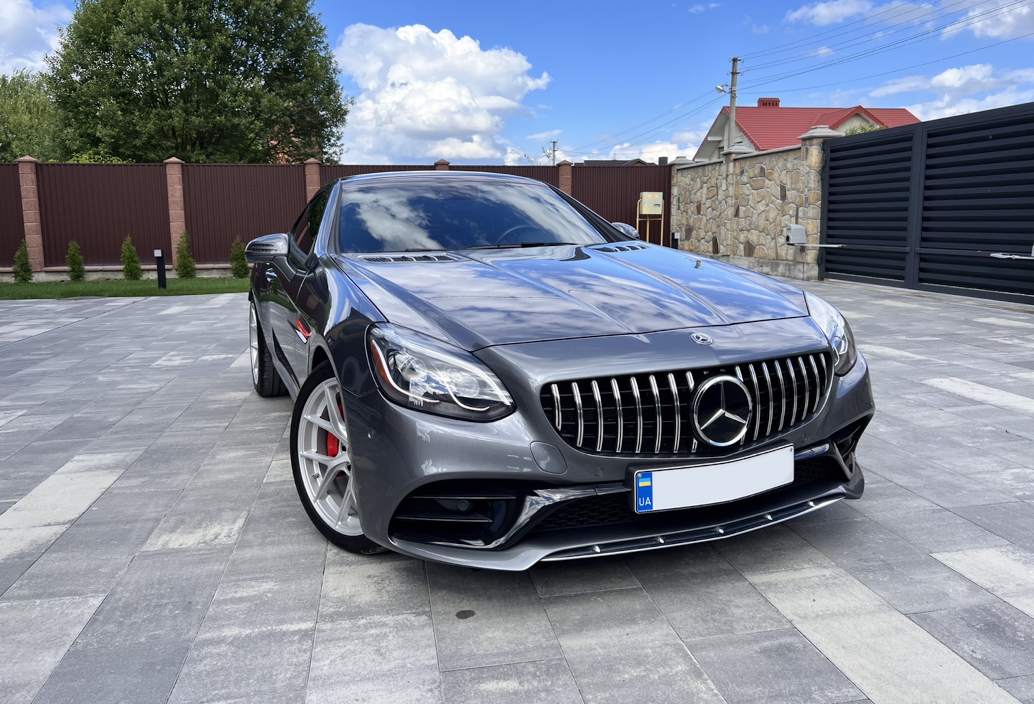 Решітка радіатора (GT Chrome Black) на Mercedes-Benz SLC-Class R172 2016-2020 року 4