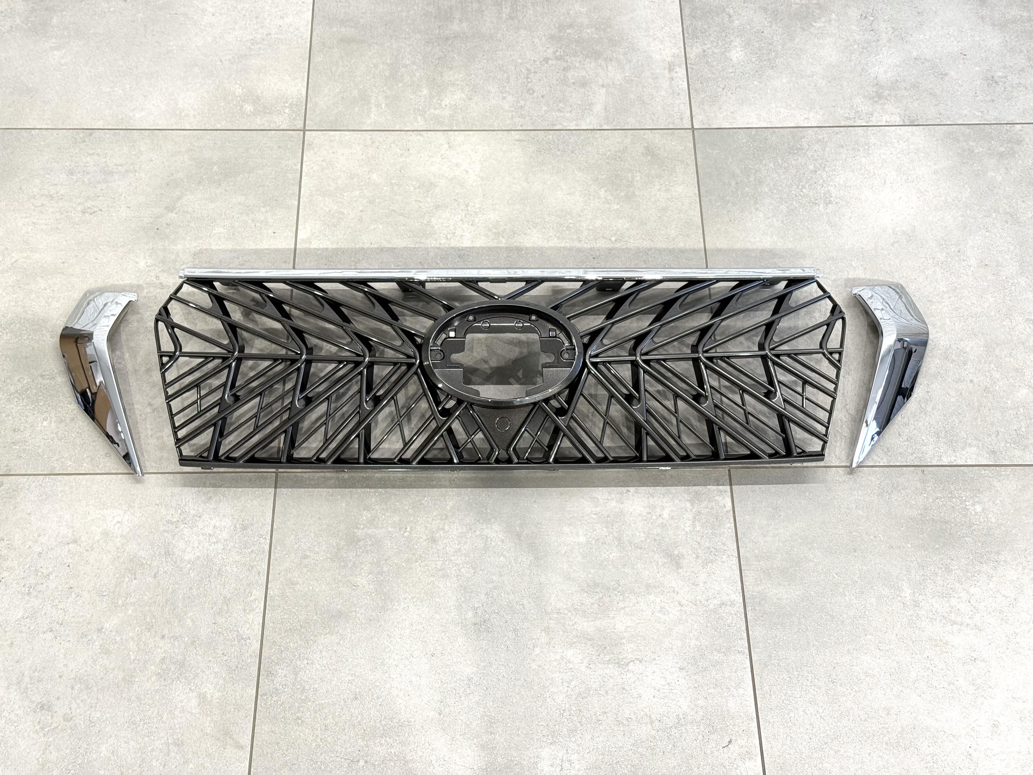 Решітка TRD з віями для галоген оптики Toyota Land Cruiser Prado 150 2018-2023 2
