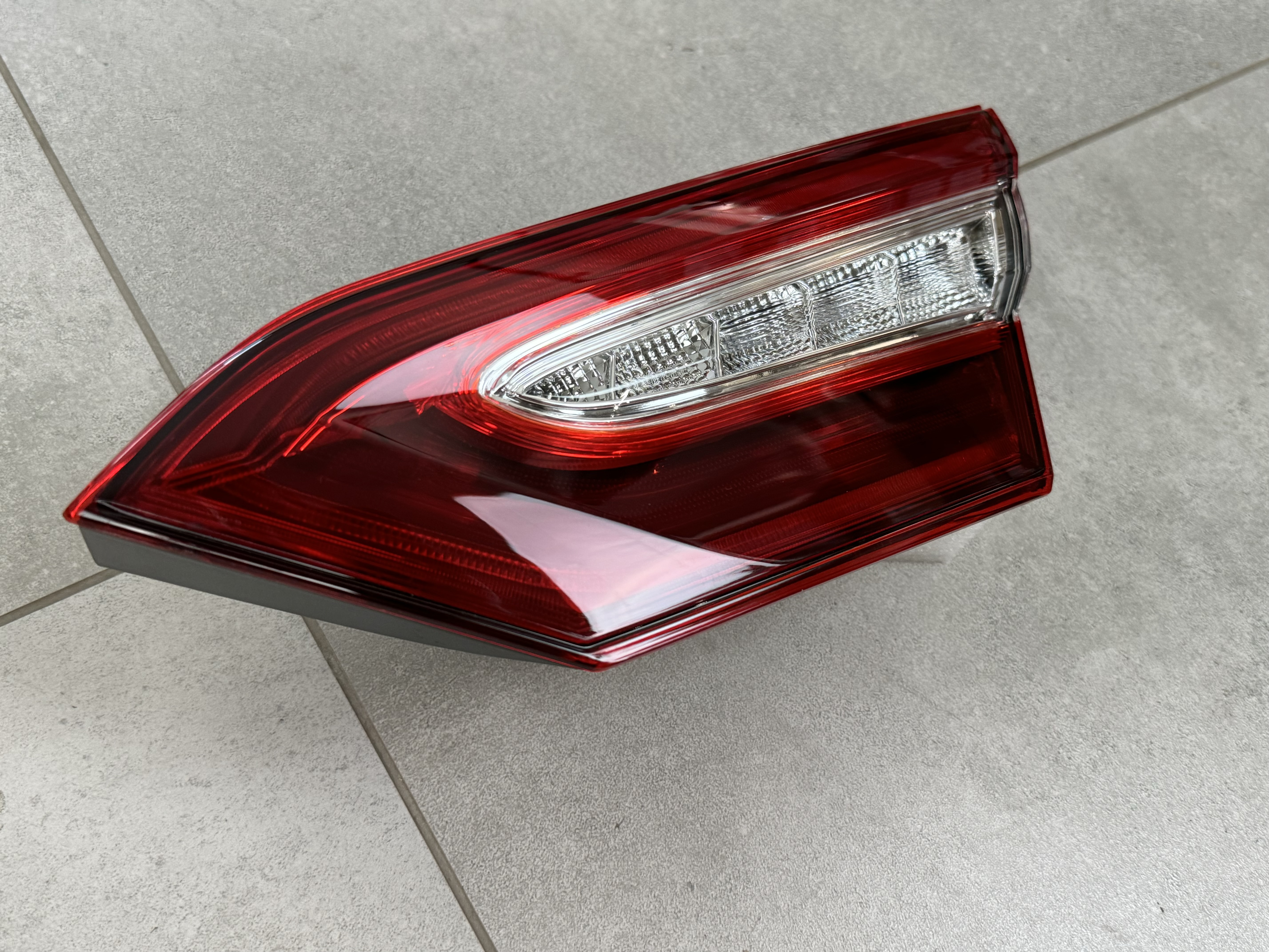 Задній ліхтар правий внутрішній FULL LED Toyota Camry 70 ЄВРОПА ТА АМЕРИКА 2017-2020 1шт. 3