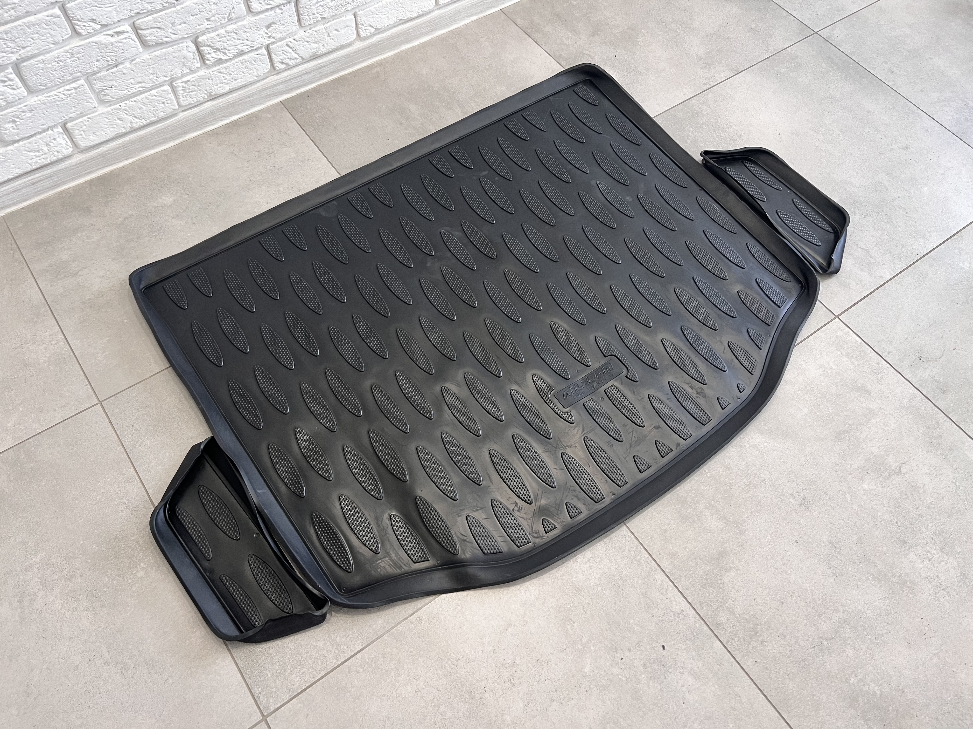 Килимок багажника для Toyota RAV4 2013+ повнорозмірна запаска 3