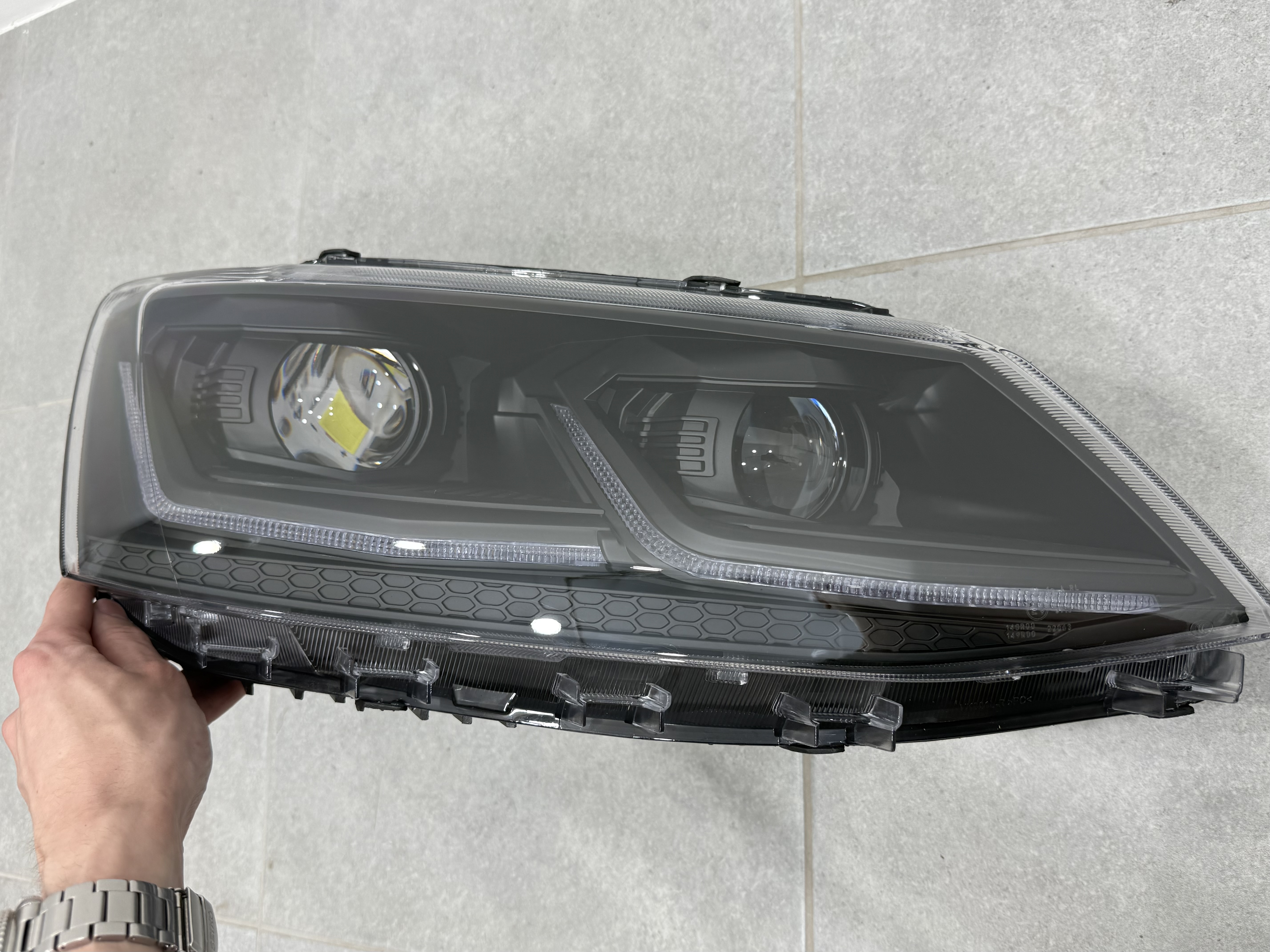 LED фари Volkswagen Jetta 6 2010-2018 4