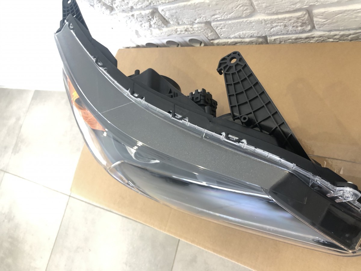 Фара права Honda Accord 9 2013-2015 3