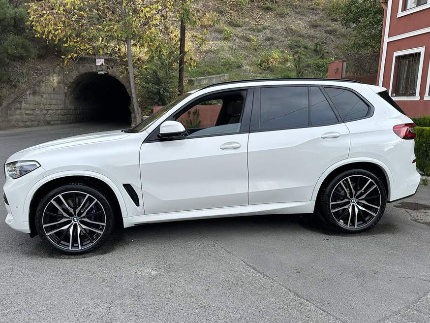 Накладки на пороги M-paket BMW X5 G05 / X5M F95 2019- 6