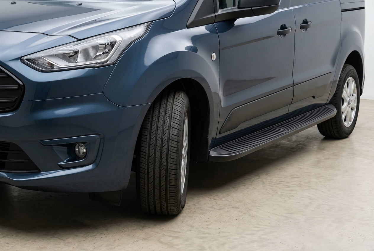 Бокові пороги Tayga Black (2 шт., Алюміній) Стандартна база
