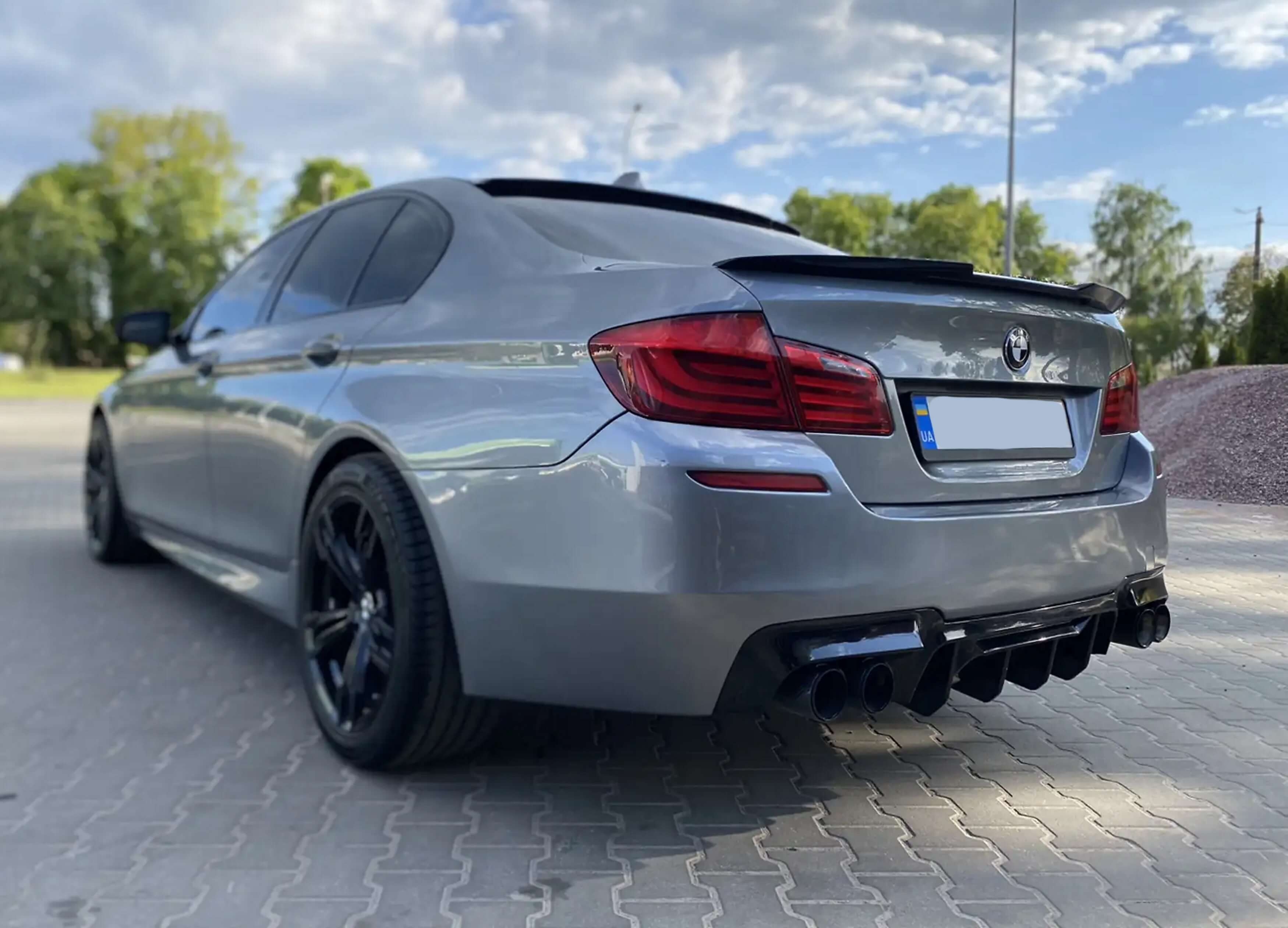 Дифузор (заднього бампера) Чорний глянець (стиль M5 Competition) на BMW 5 Series F10 / F11 2010-2017 року 4