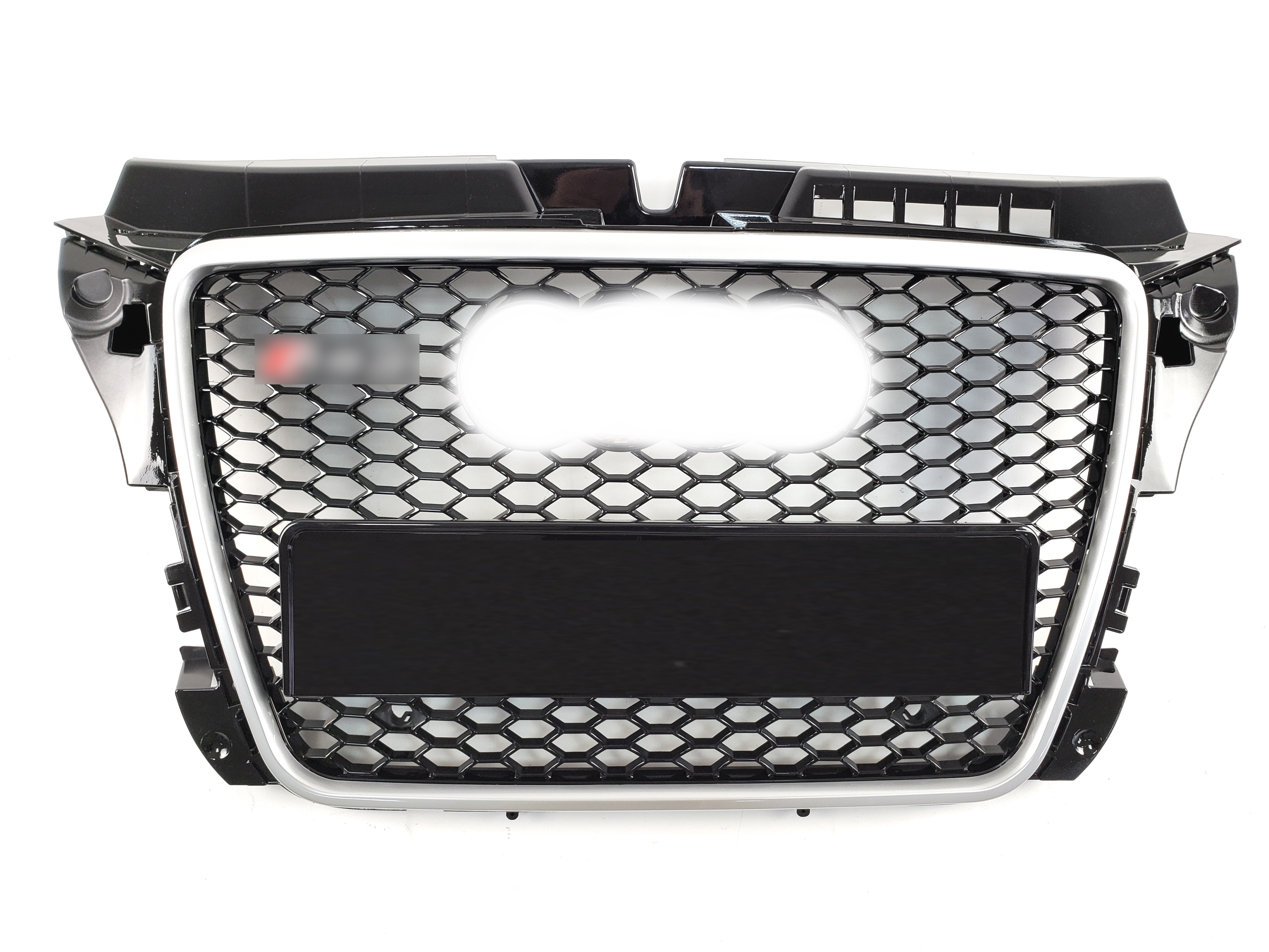 Решітка радіатора Black Silver (в стилі RS3) на Audi A3 8P 2008-2012 року