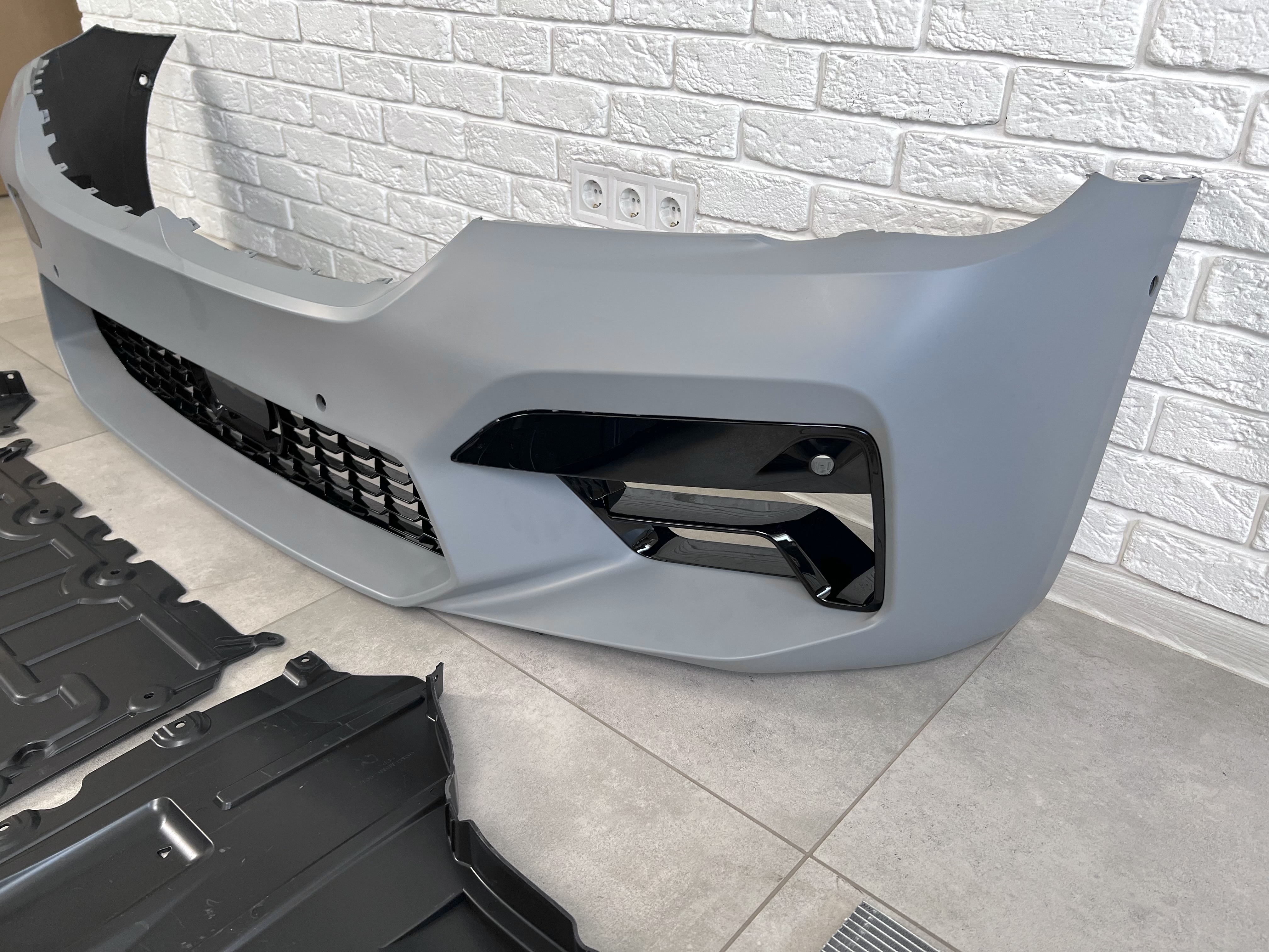 Передній бампер M5 F90 стиль BMW 5 Series G30 G31 LCI 2020-2023 4