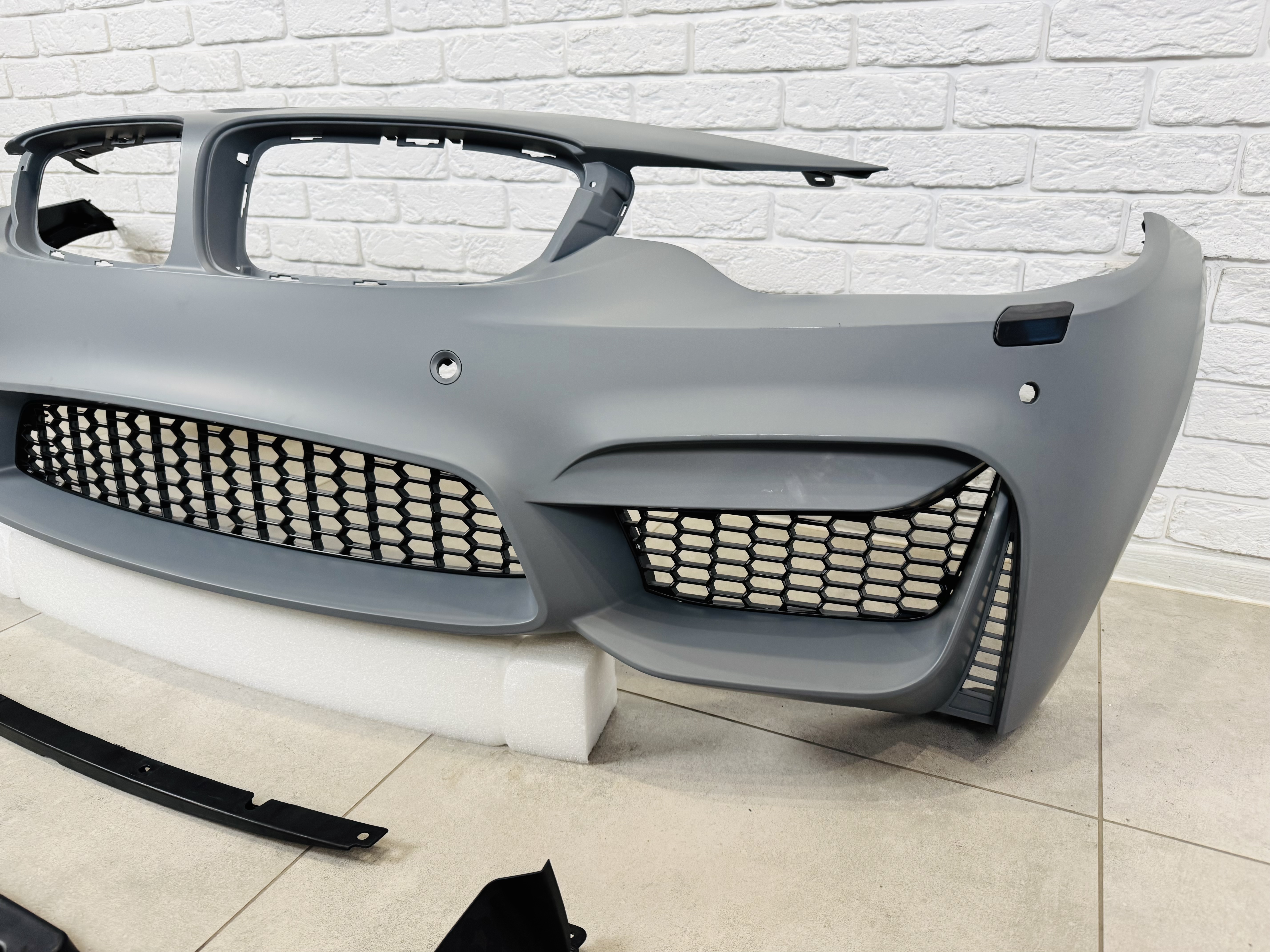 Бампер передній у сборі M4 для BMW 4 series F32 / F33 / F36 2013-2020 3