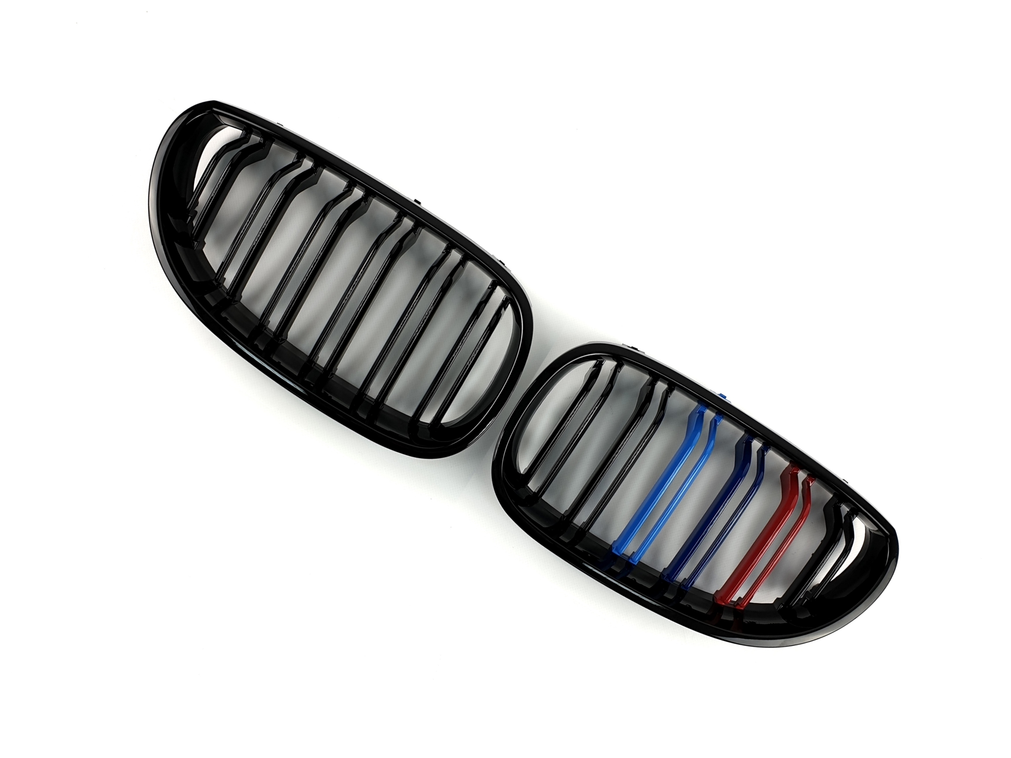 Ніздрі M-color (Подвійні M-Look) на BMW 5 Series E60 / E61 2003-2010 року 3
