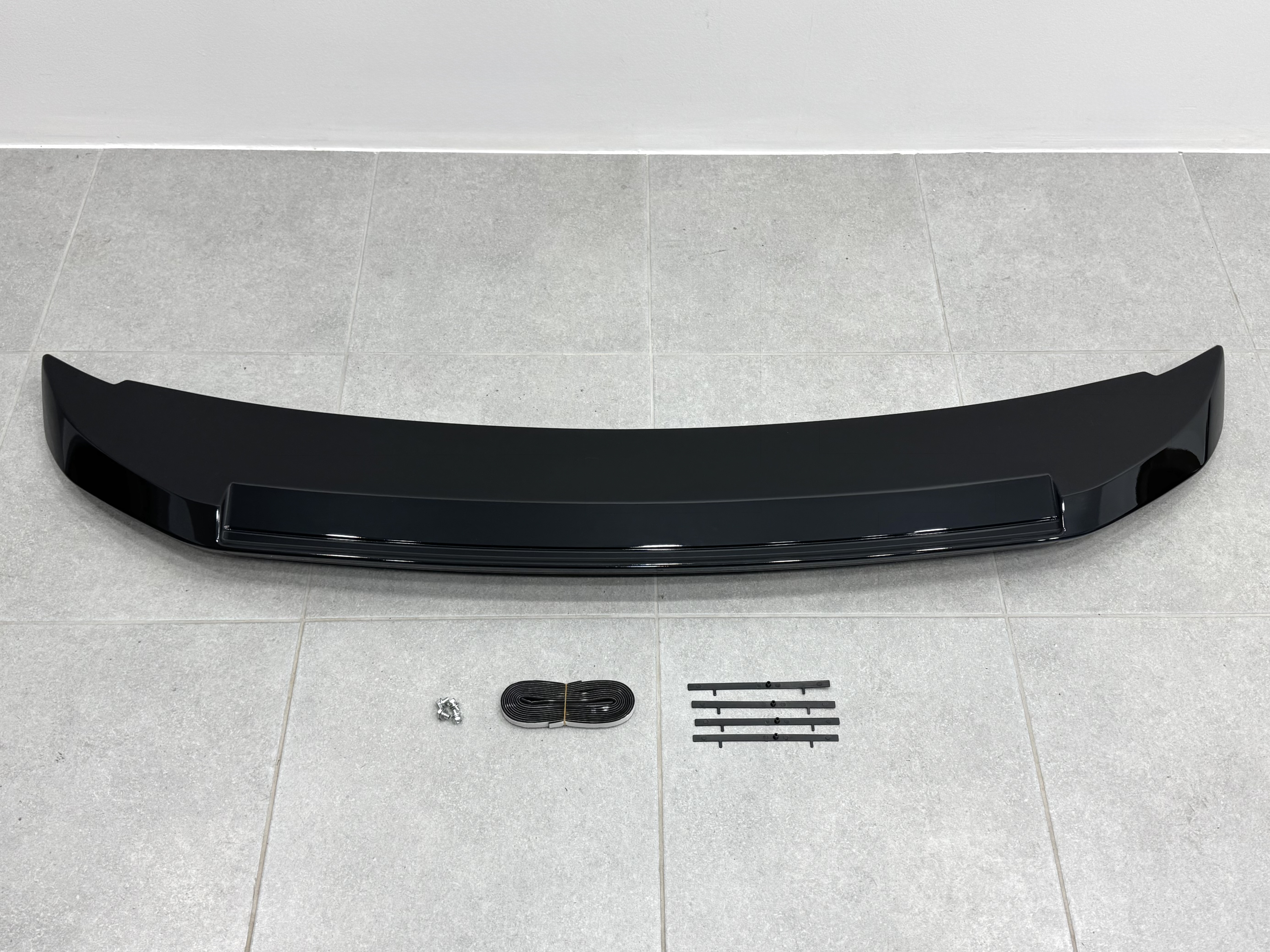 Спойлер багажника Ford Mustang 2010-2014 ABS пластик, колір чорний глянець 2