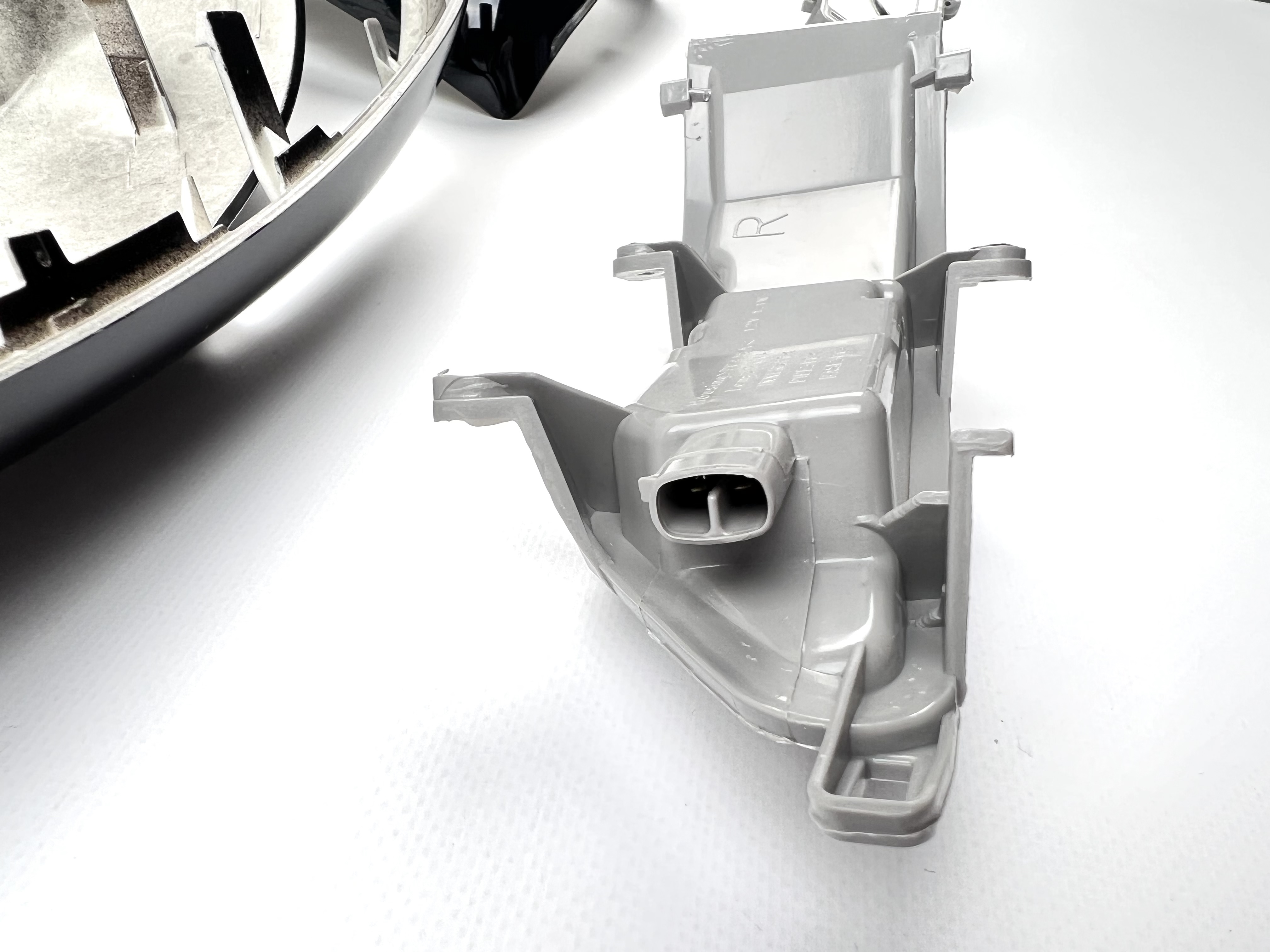 Кришки дзеркал, що замінюються, з поворотами Toyota LC 200 2007-2011 / Lexus LX 570 2008-2011 модель рестайлінг LX 570 2012+ колір чорний 5