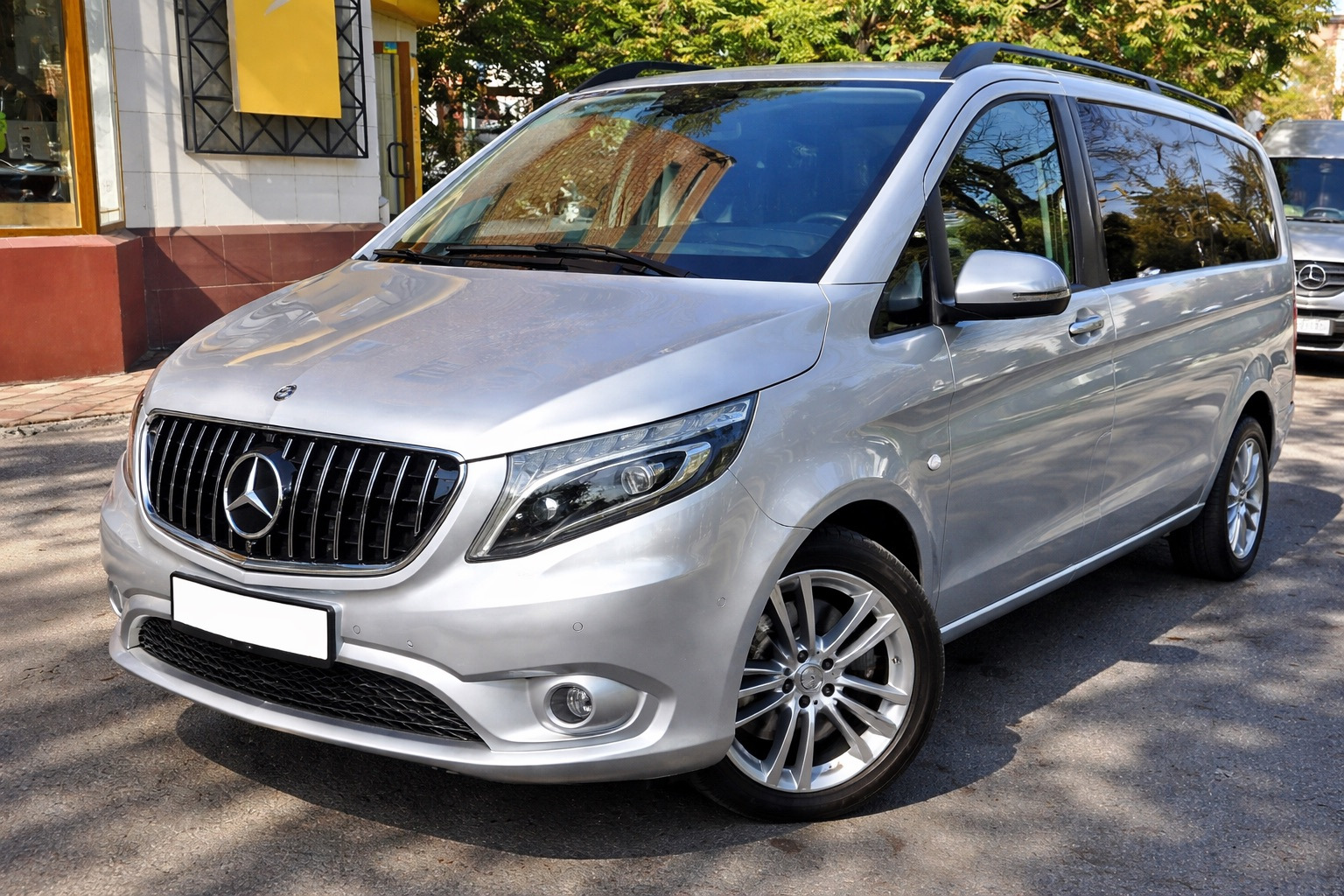 Передня решітка GT Panamericana Chrome (2014-2023 для Vito W447) 4
