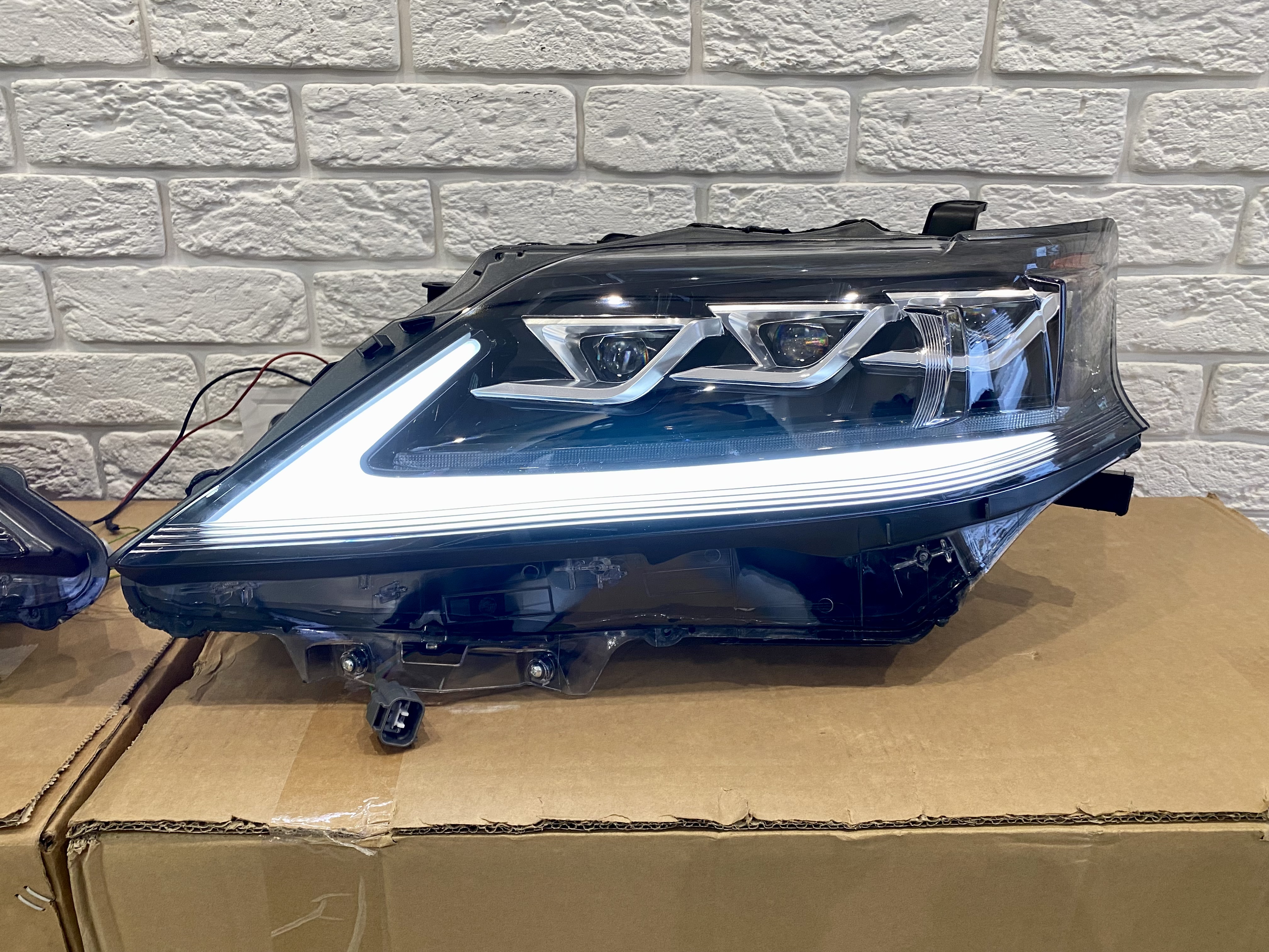 Фари Full LED 3 лінзи Lexus RX 350/450H 2012-2015 у стилі рестайлінг 2020 4