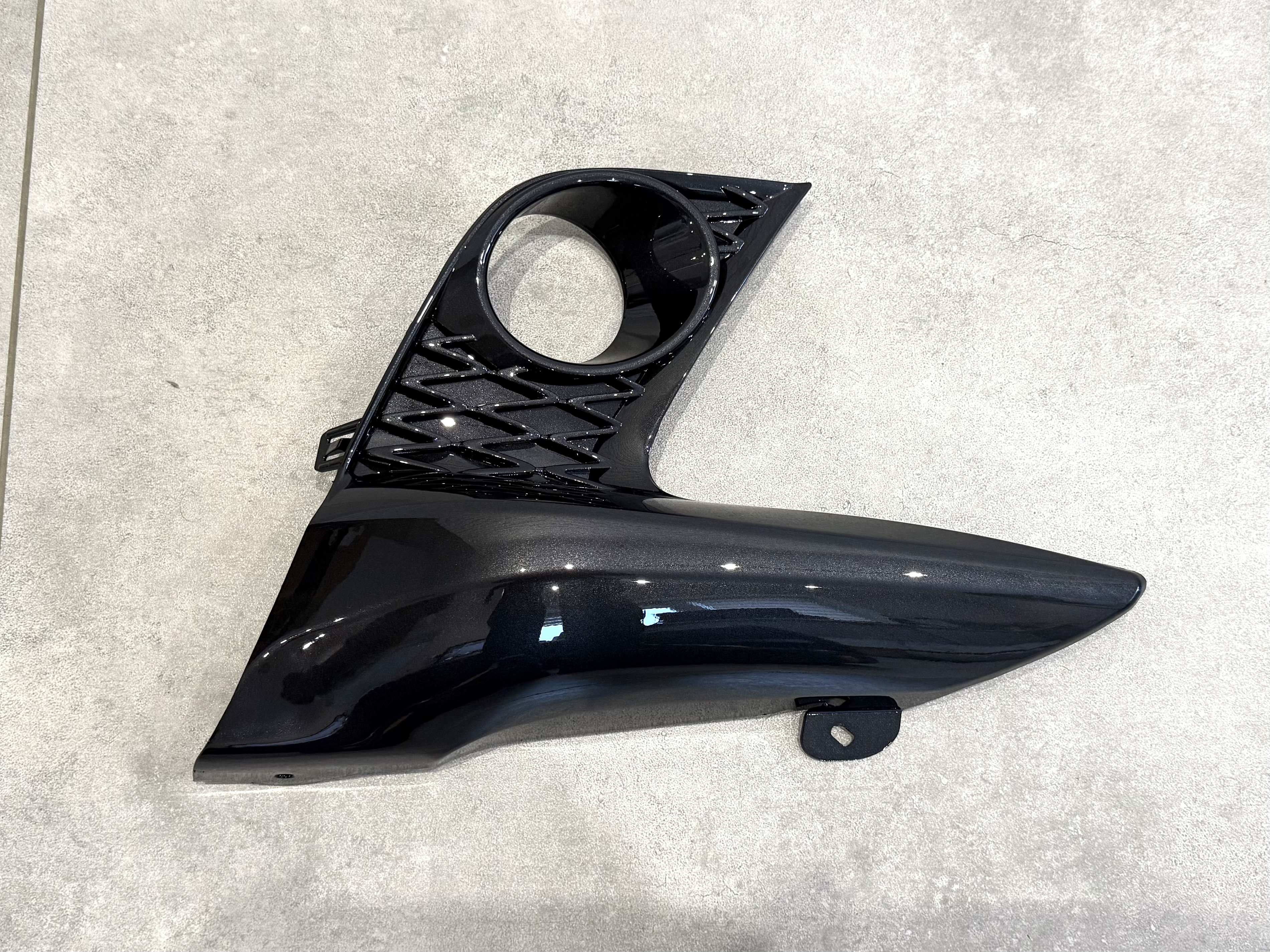 Накладка на протитуманну фару ПРАВА 5211276060 F-Sport Lexus CT 2014-2021 3