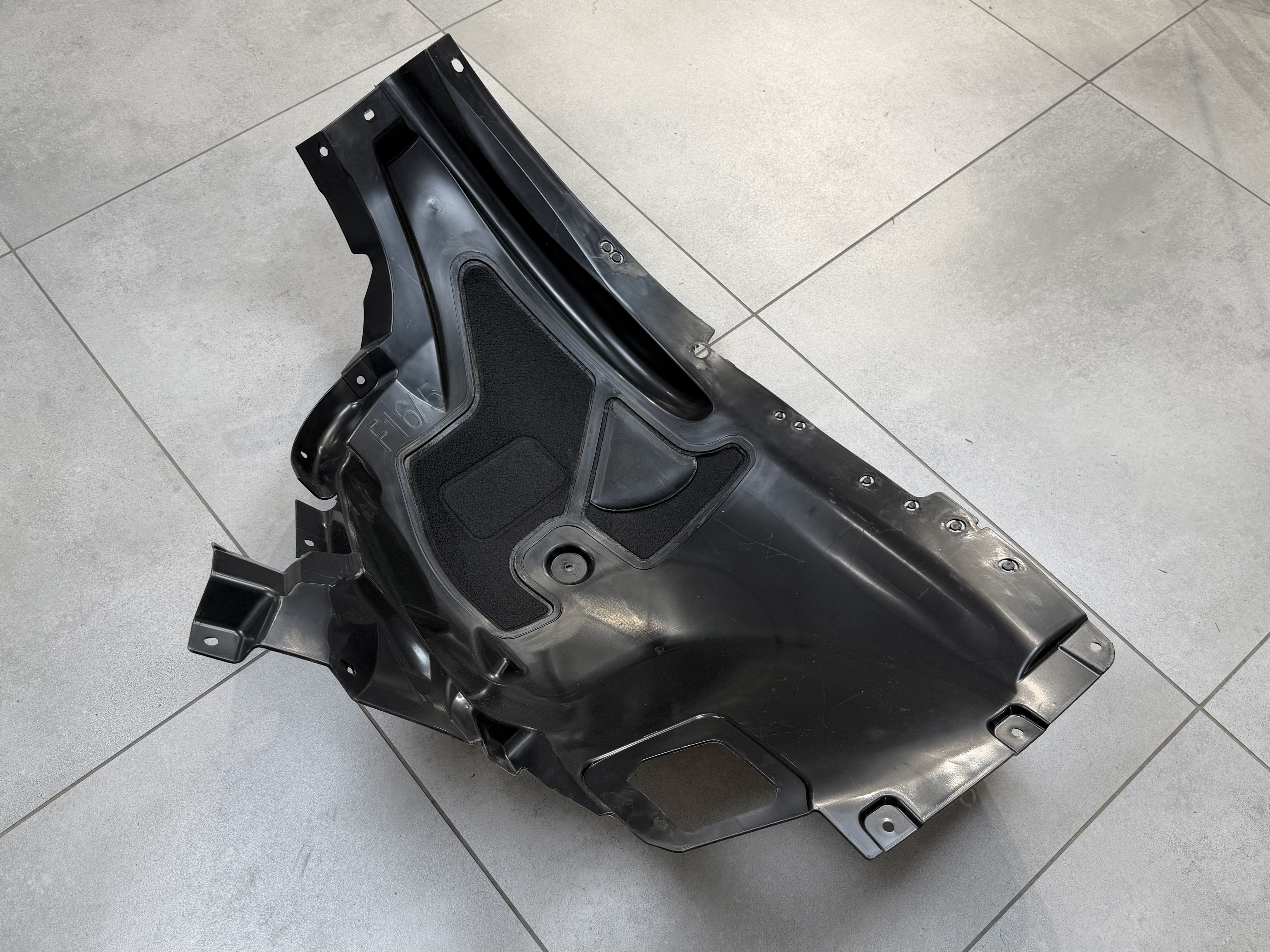 Підкрилок передній правий передня частина 51717333522 для BMW X6 F16 2013-2018 2