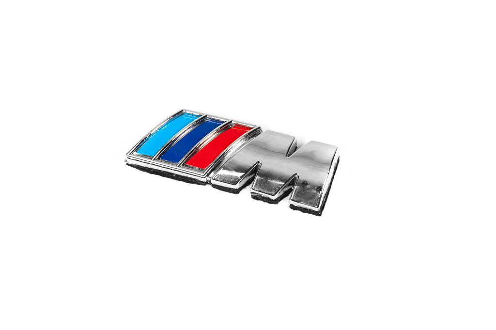 Емблема M 54мм на 20мм