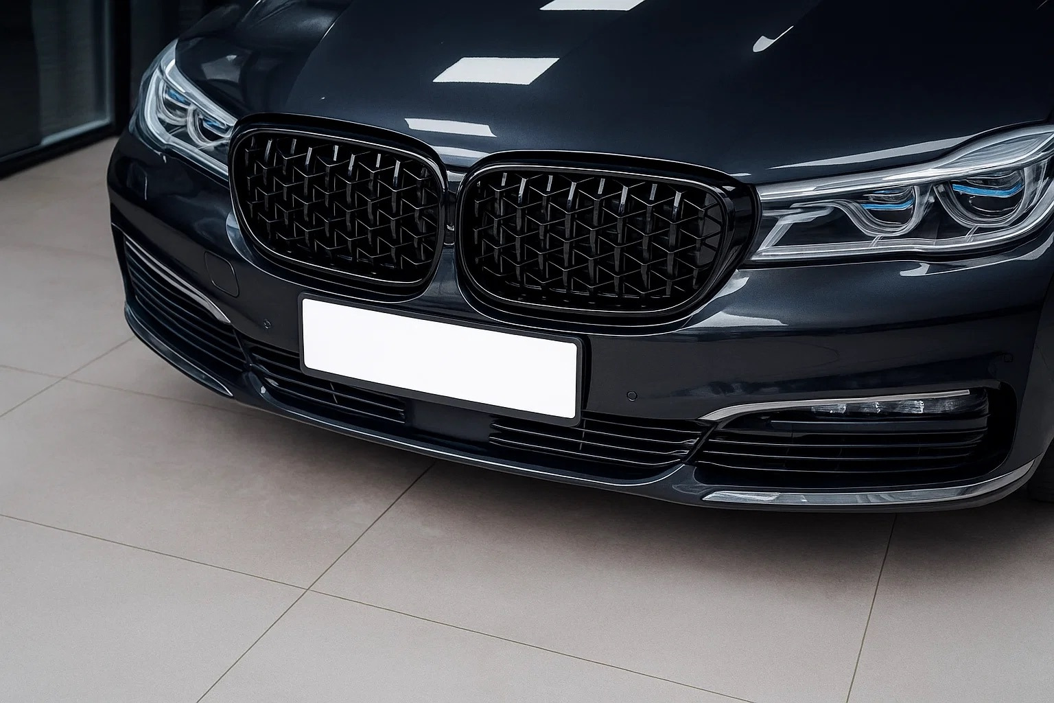 Ніздрі Diamond Black (2016-2019, чорний глянець)