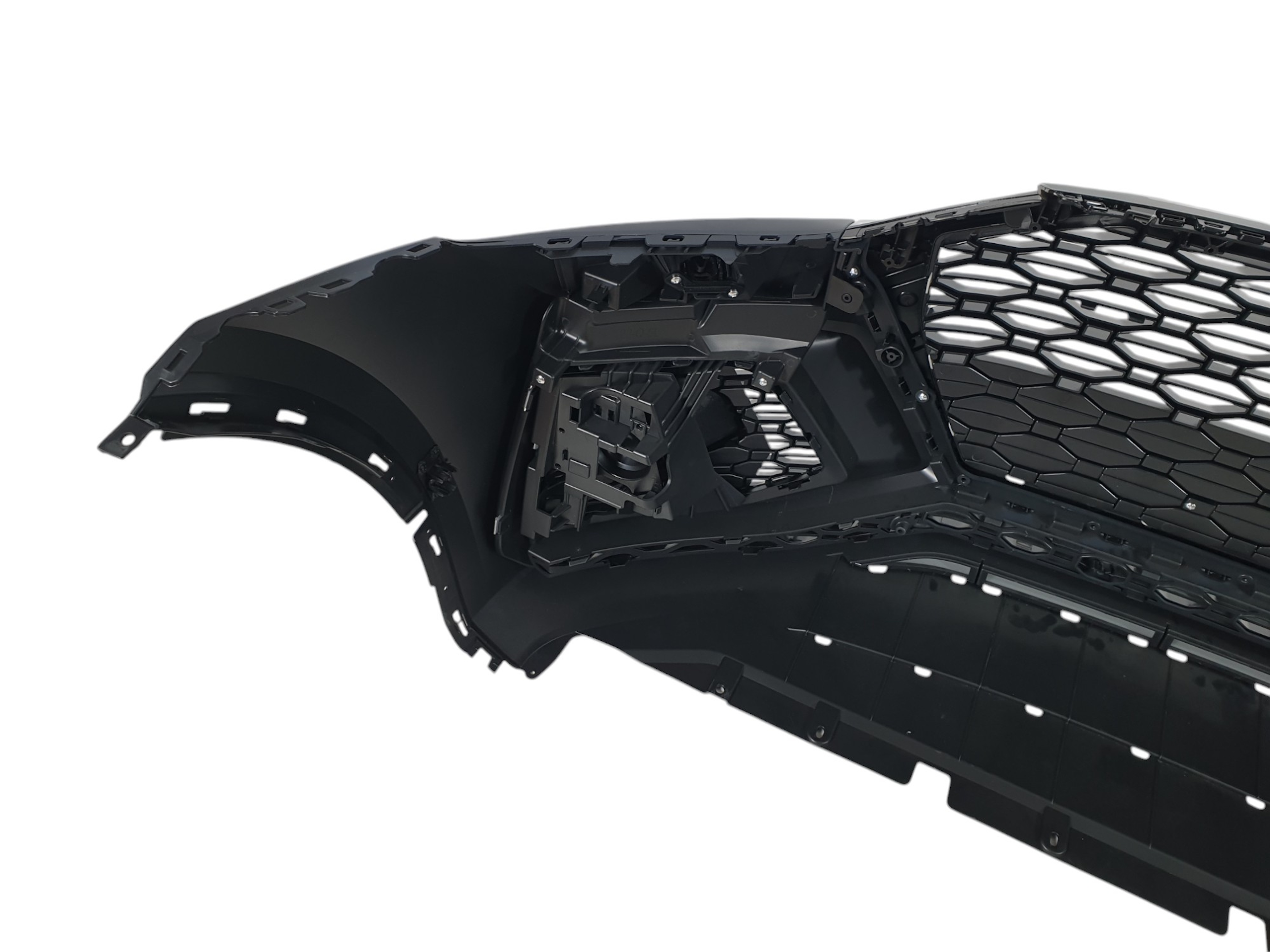 Передній бампер (стиль RS) V3 на Audi Q5 80A 2020-2024 року 4
