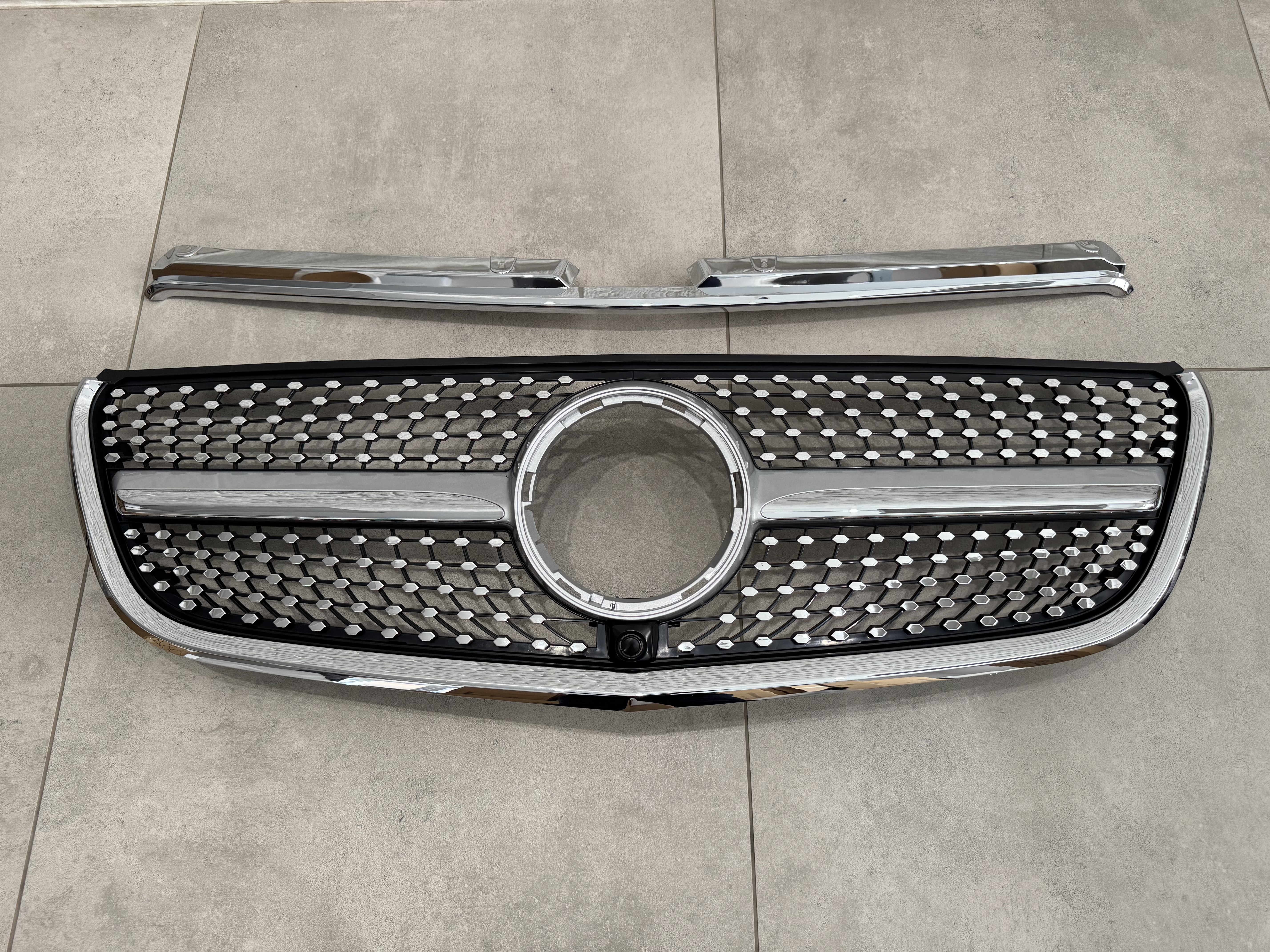 Решітка радіатора DIAMOND SILVER Mercedes Benz Vito W447 2014-2019 2