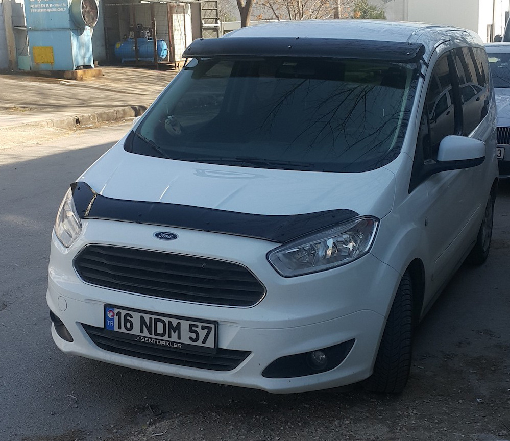 Козирьок на лобове скло (чорний глянець, 5мм) 2