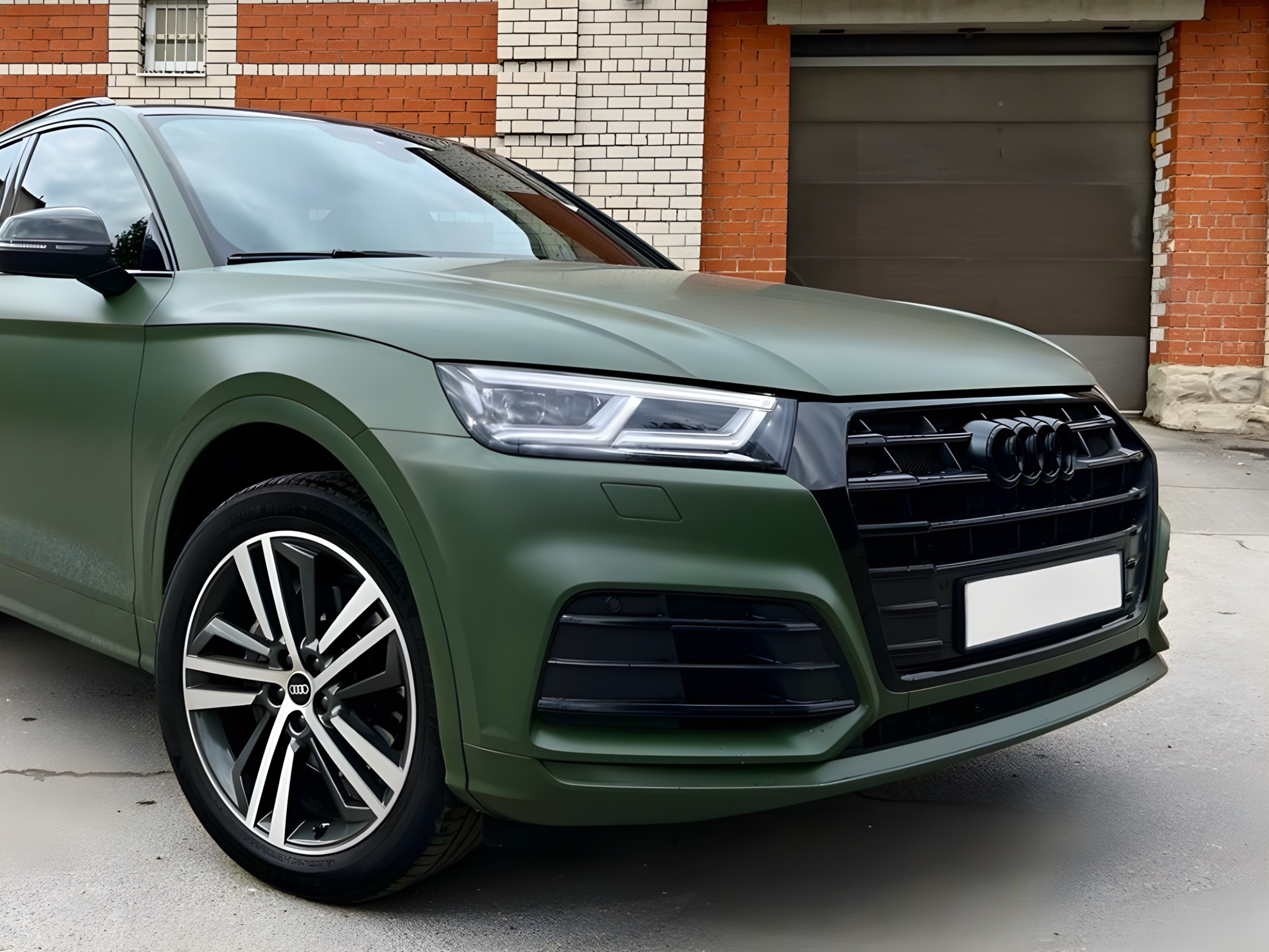 Бампер передній у зборі S-Line BLACK Audi Q5 2017-2020 3