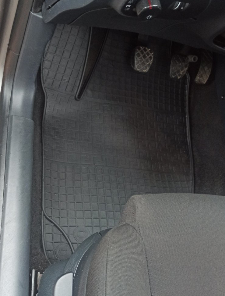 Гумові килимки (4 шт, Polytep)