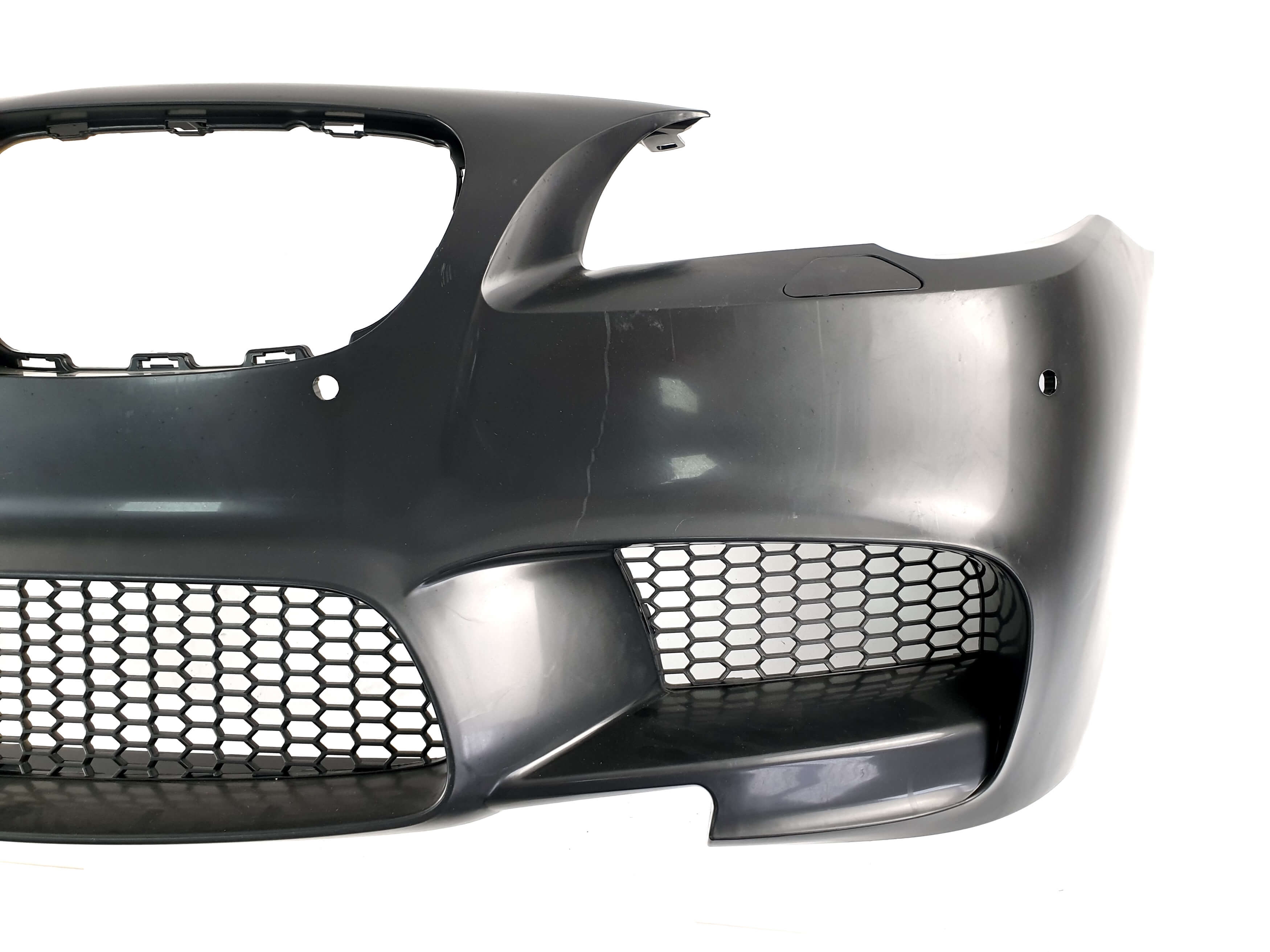 Передній бампер (стиль M5) на BMW 5 Series F10 / F11 2010-2017 року 4
